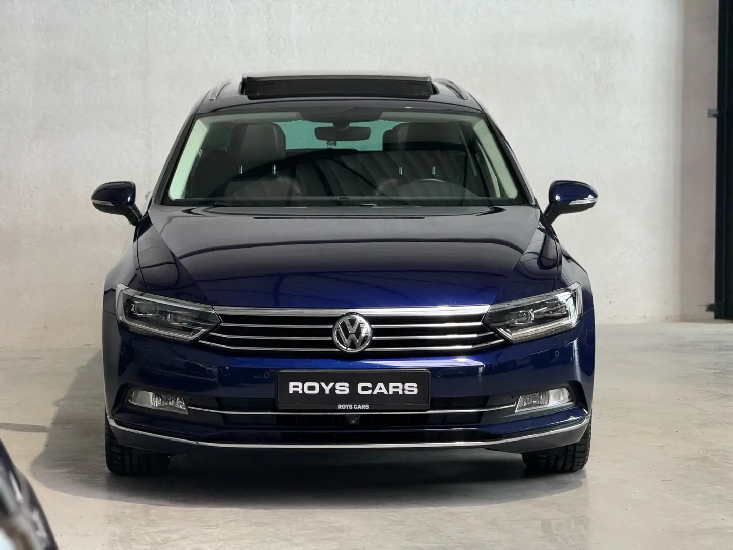 Volkswagen Passat Variant Highline - PANO/360 CAMERA/ZETELVERWARMING Bleu - 2