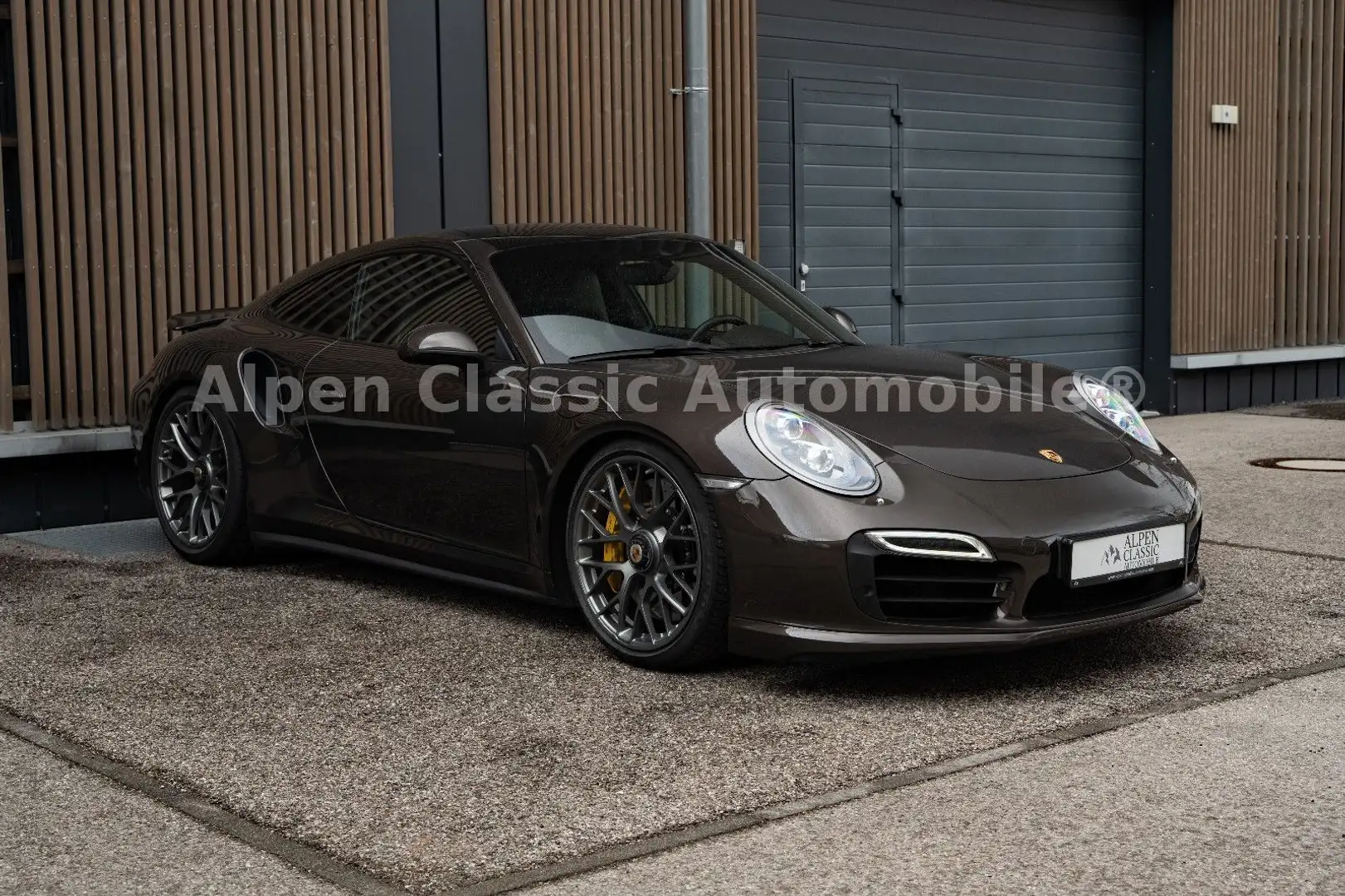 Porsche 991 Turbo S SHZ TV-Turner Schiebedach Bruin - 1