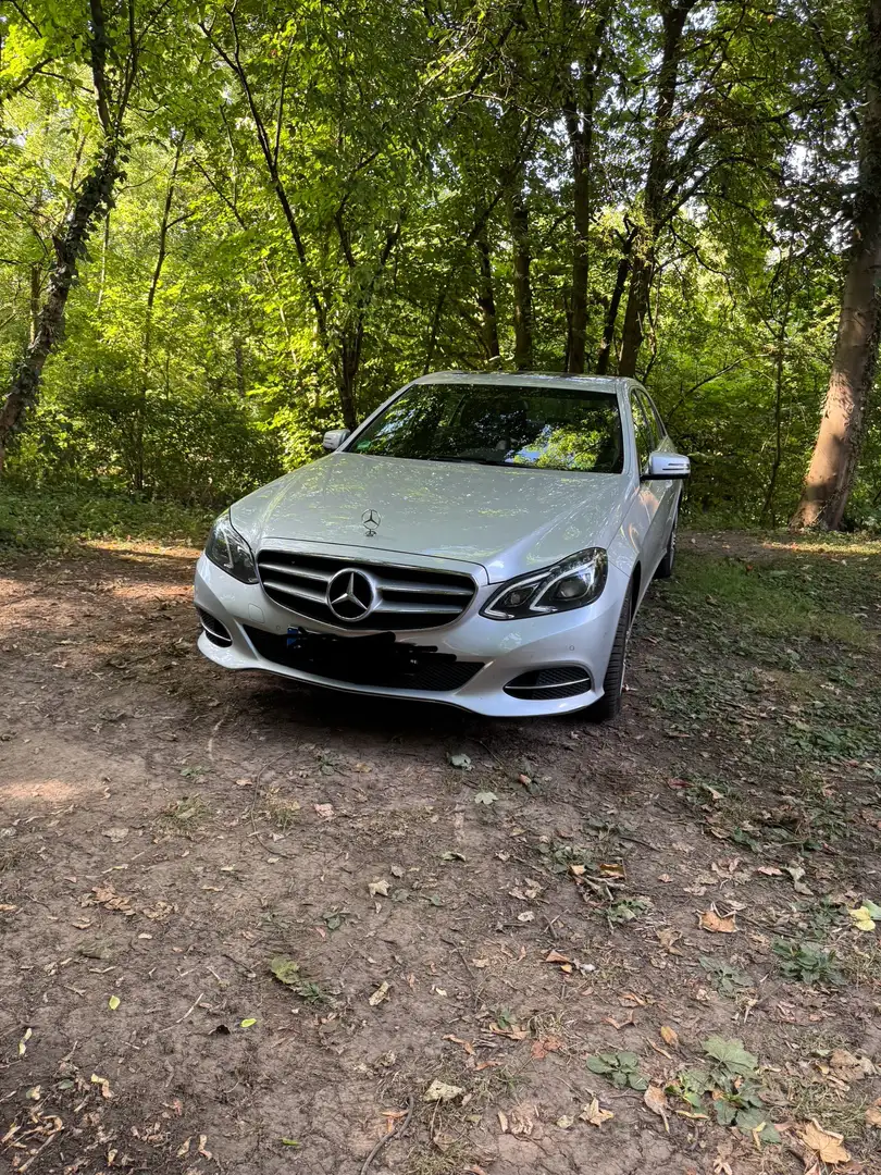 Mercedes-Benz E 250 BlueTEC 4Matic 7G-TRONIC Avantgarde - 1