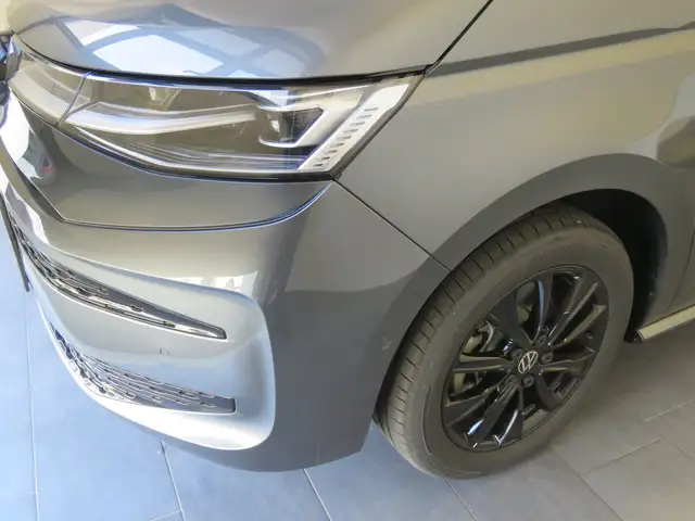 Volkswagen T7 Multivan VW T7 Multivan Edition TDI Ansicht 2