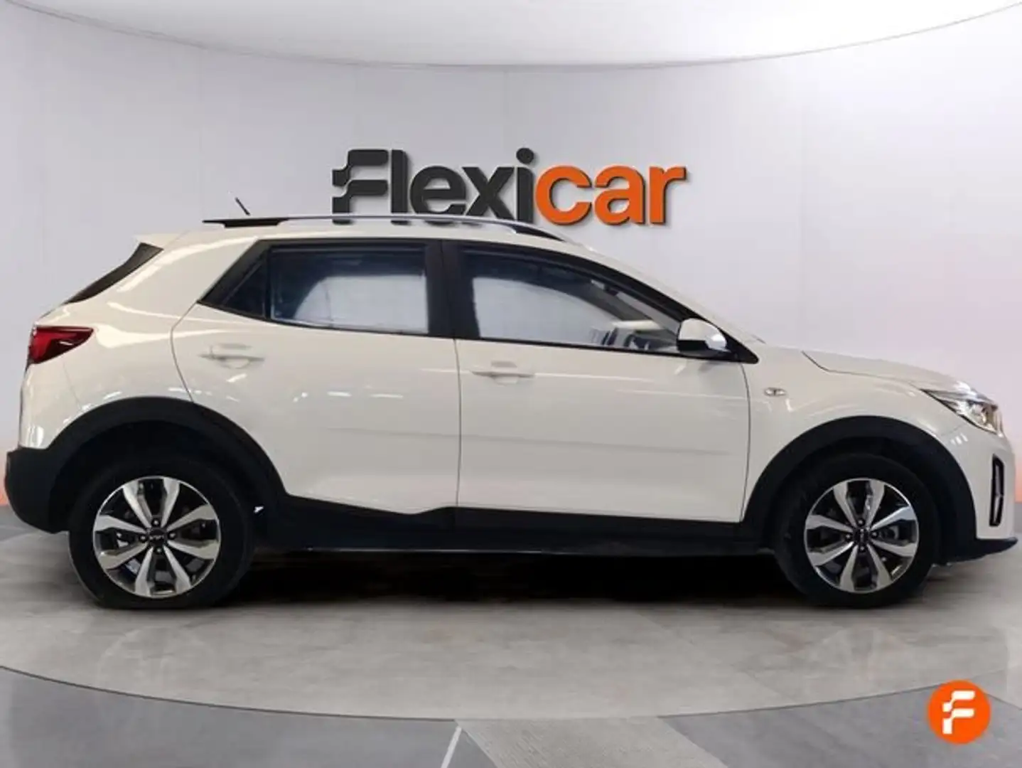 Kia Stonic 1.0 T-GDi 88kW (120CV) MHEV iMT Concept Blanco - 2