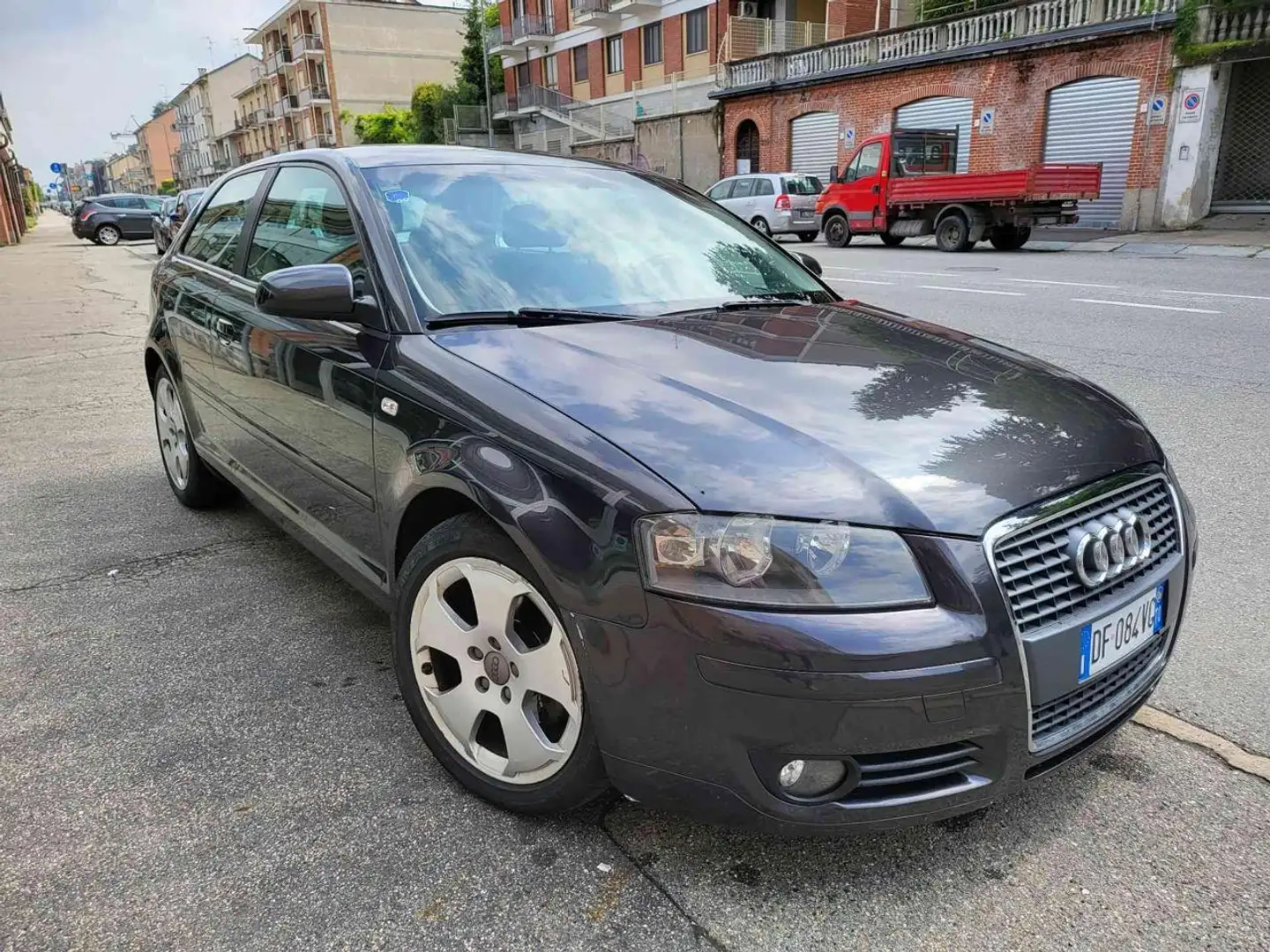 Audi A3 2.0 16V TDI Attraction Negro - 1