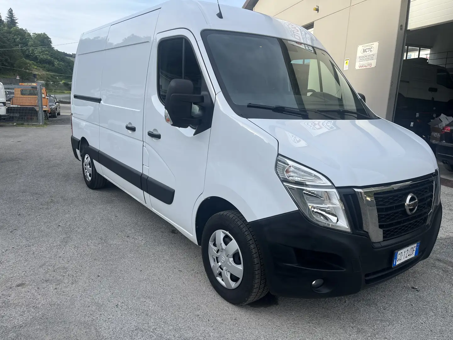 Nissan NV400 Bianco - 2