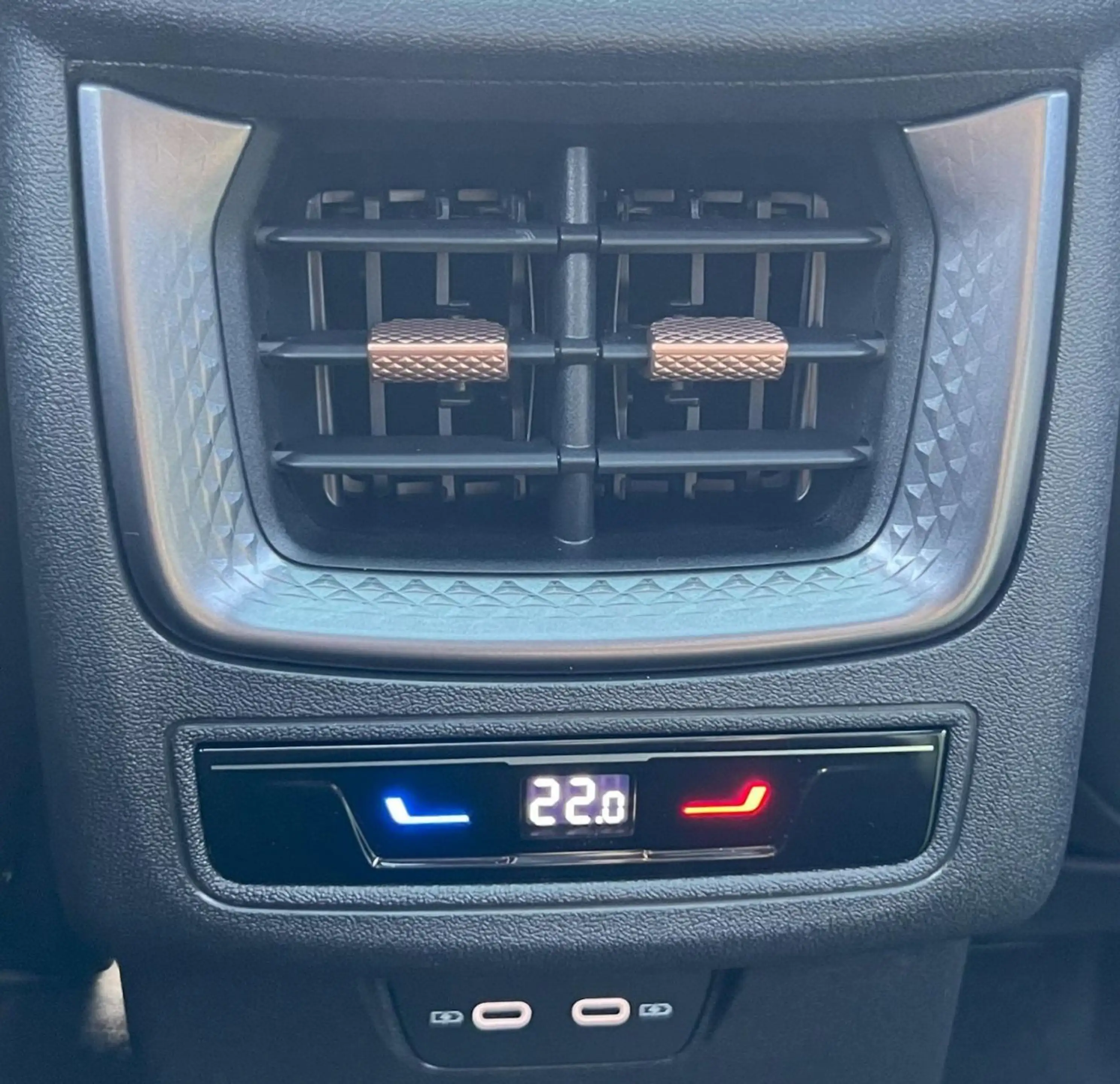 CUPRA Terramar VZ 4-Drive 2.0 TSI+Pano+XL+Matrix+Sennheiser — photo 10