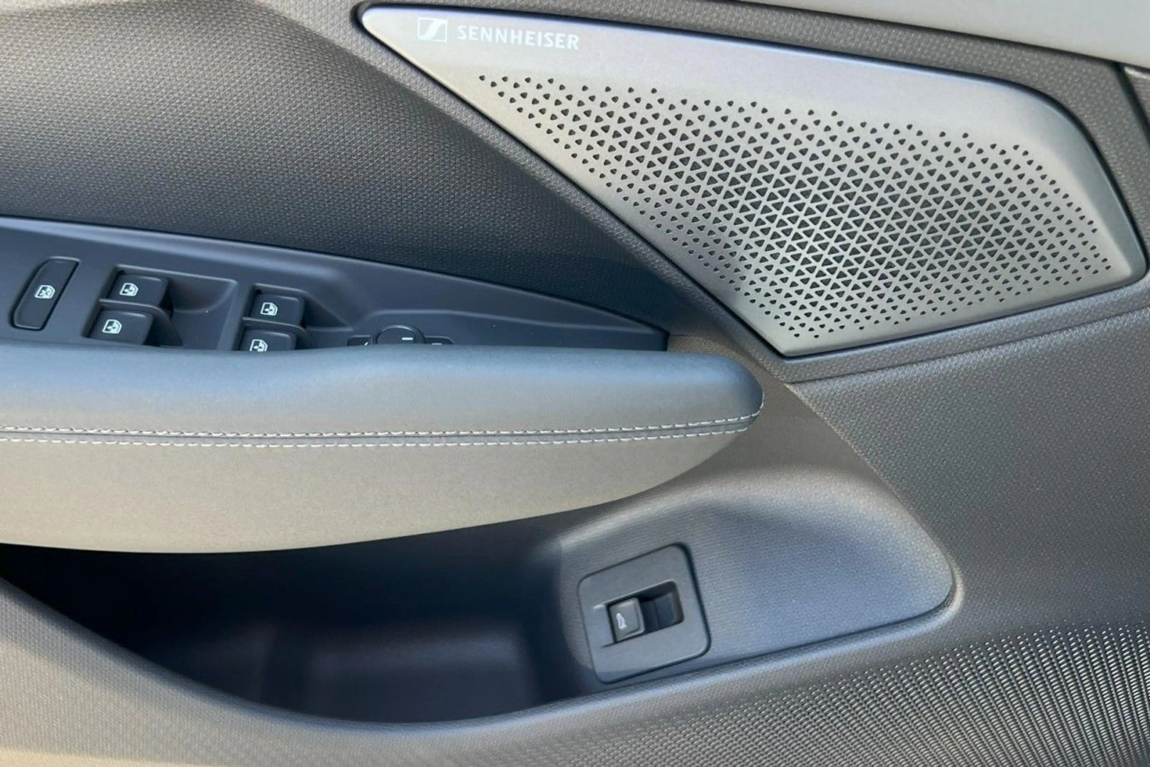 CUPRA Terramar VZ 4-Drive 2.0 TSI+Pano+XL+Matrix+Sennheiser — photo 13