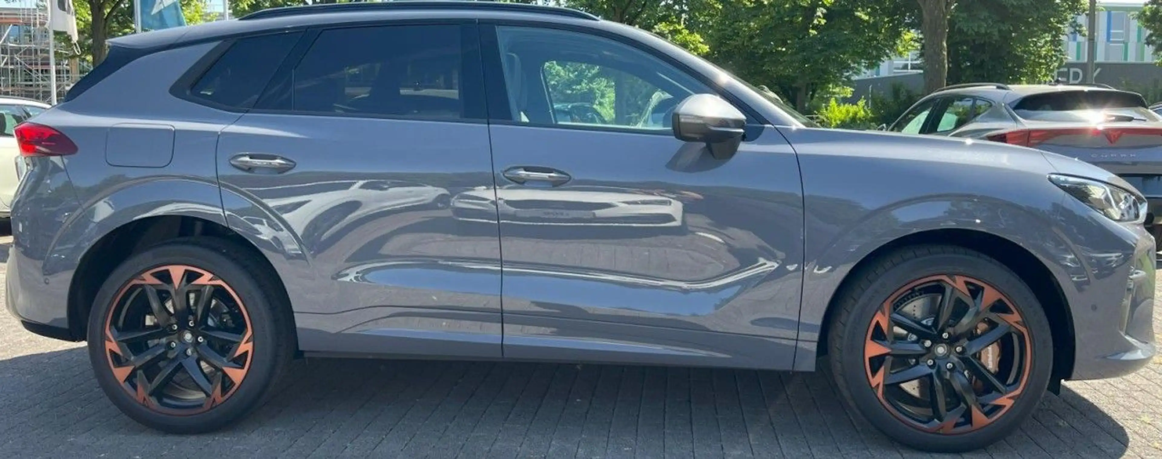 CUPRA Terramar VZ 4-Drive 2.0 TSI+Pano+XL+Matrix+Sennheiser — photo 2