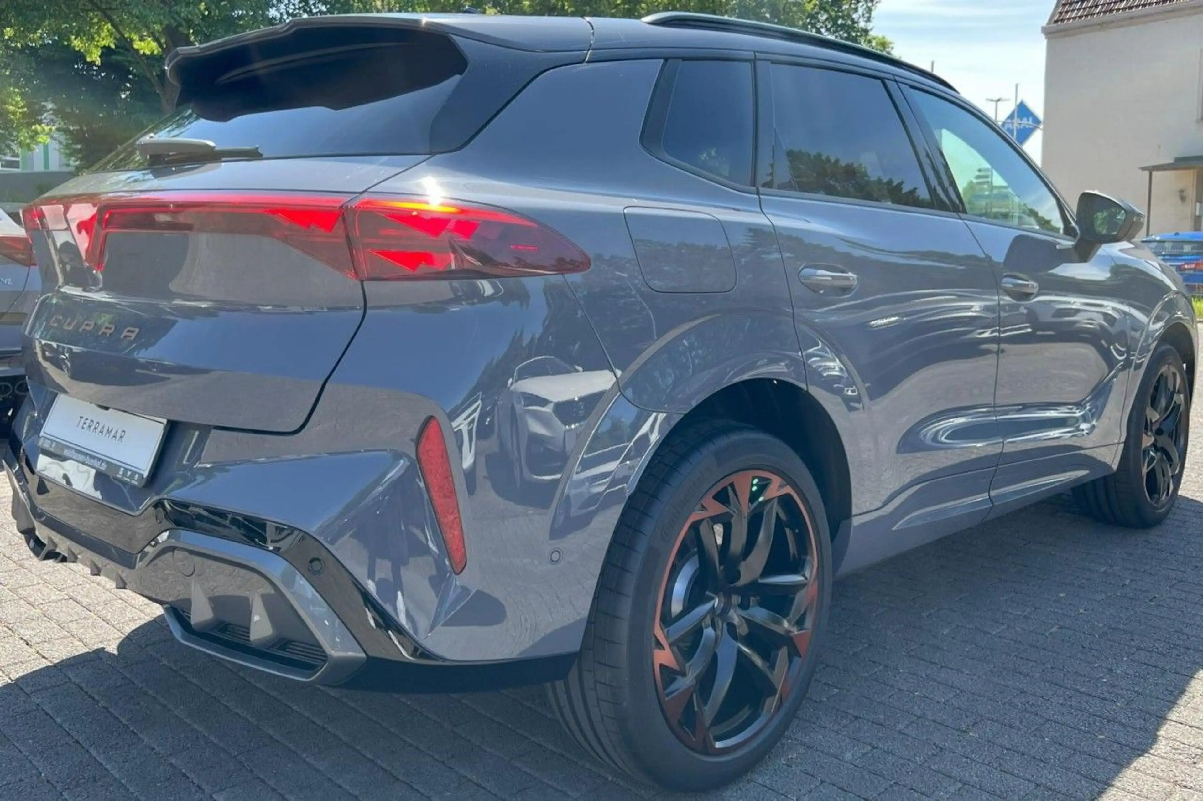 CUPRA Terramar VZ 4-Drive 2.0 TSI+Pano+XL+Matrix+Sennheiser — photo 3