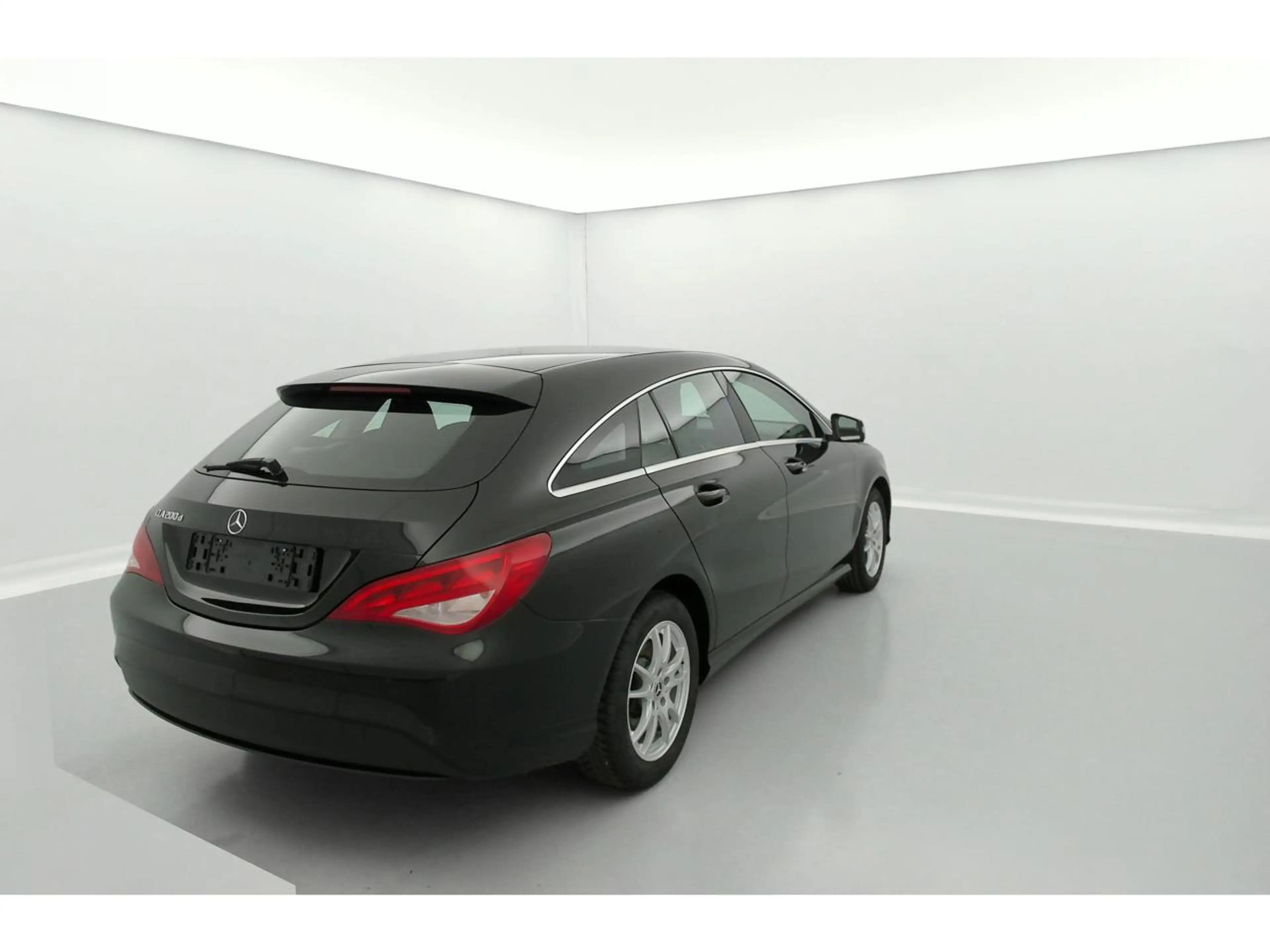 Mercedes-Benz CLA 200 200d (EU6d-TEMP) — photo 8