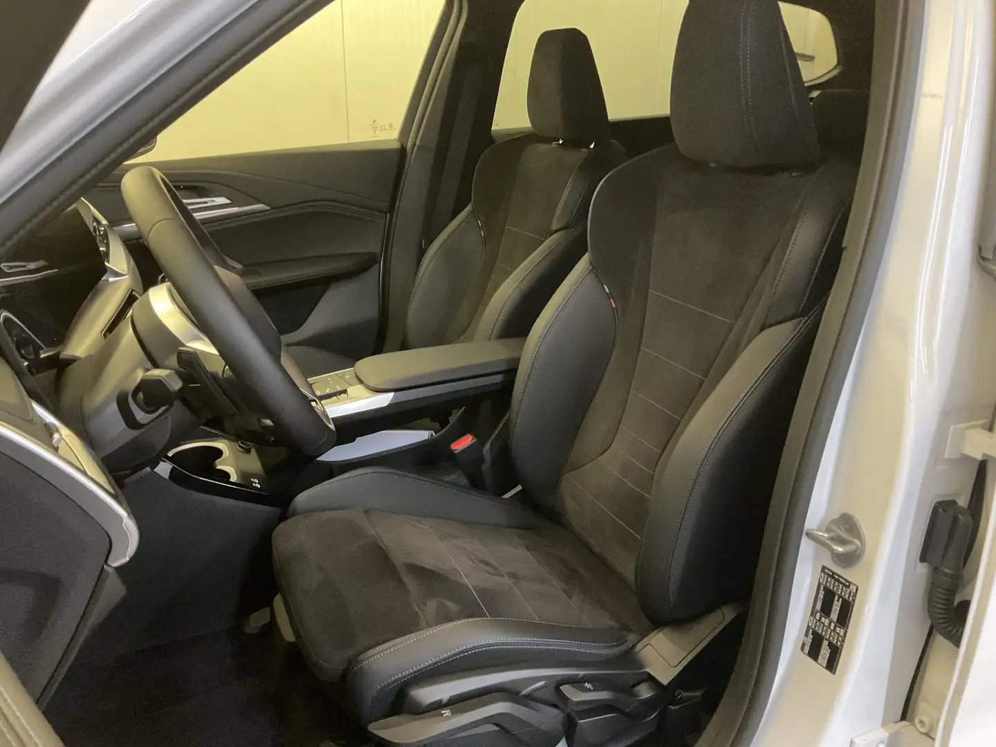 BMW X1 sDrive20d Weiß - 2