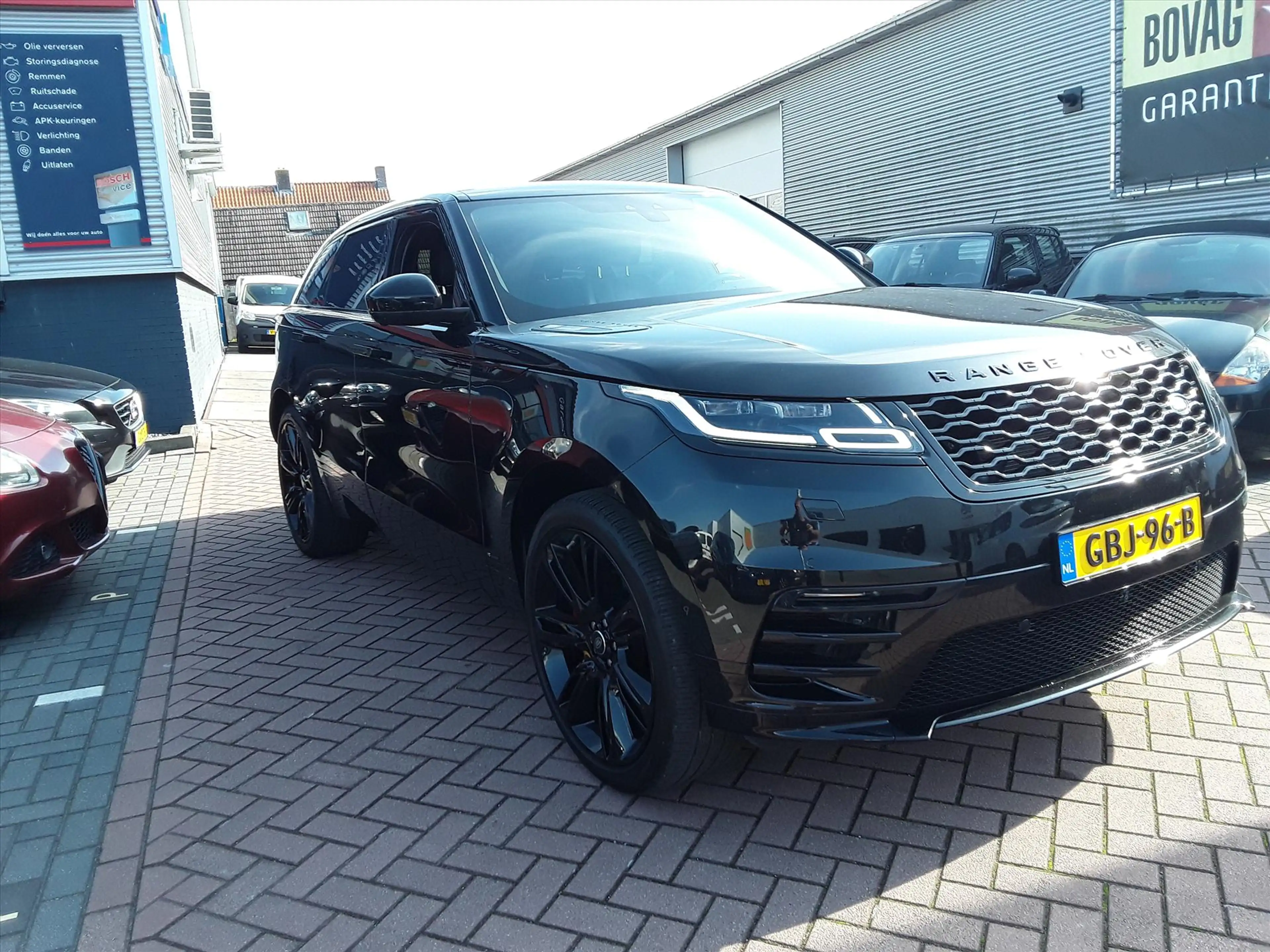 Land Rover Range Rover Velar 2.0 300pk AWD AUT R-Dynamic SE — photo 3