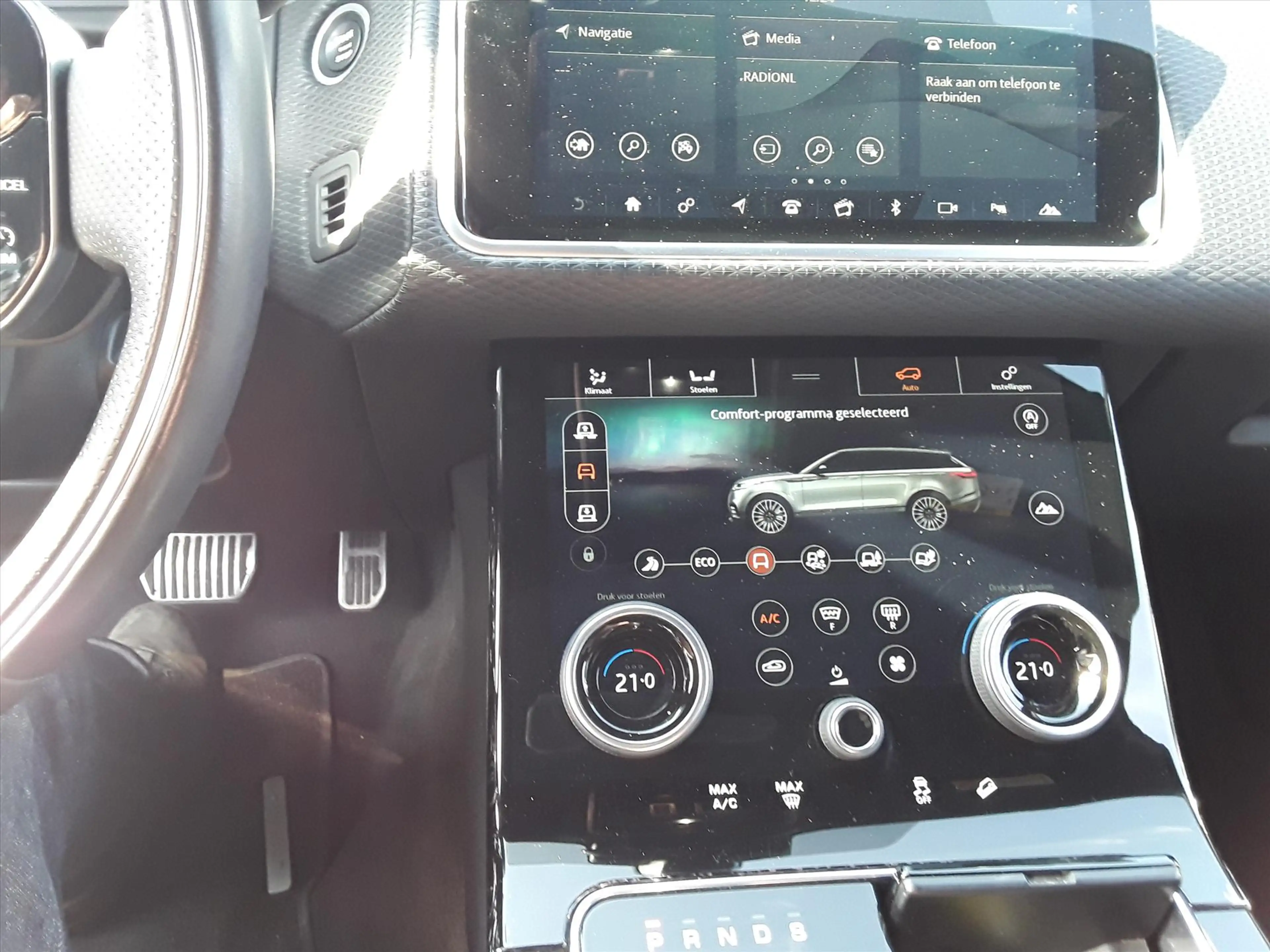 Land Rover Range Rover Velar 2.0 300pk AWD AUT R-Dynamic SE — photo 18