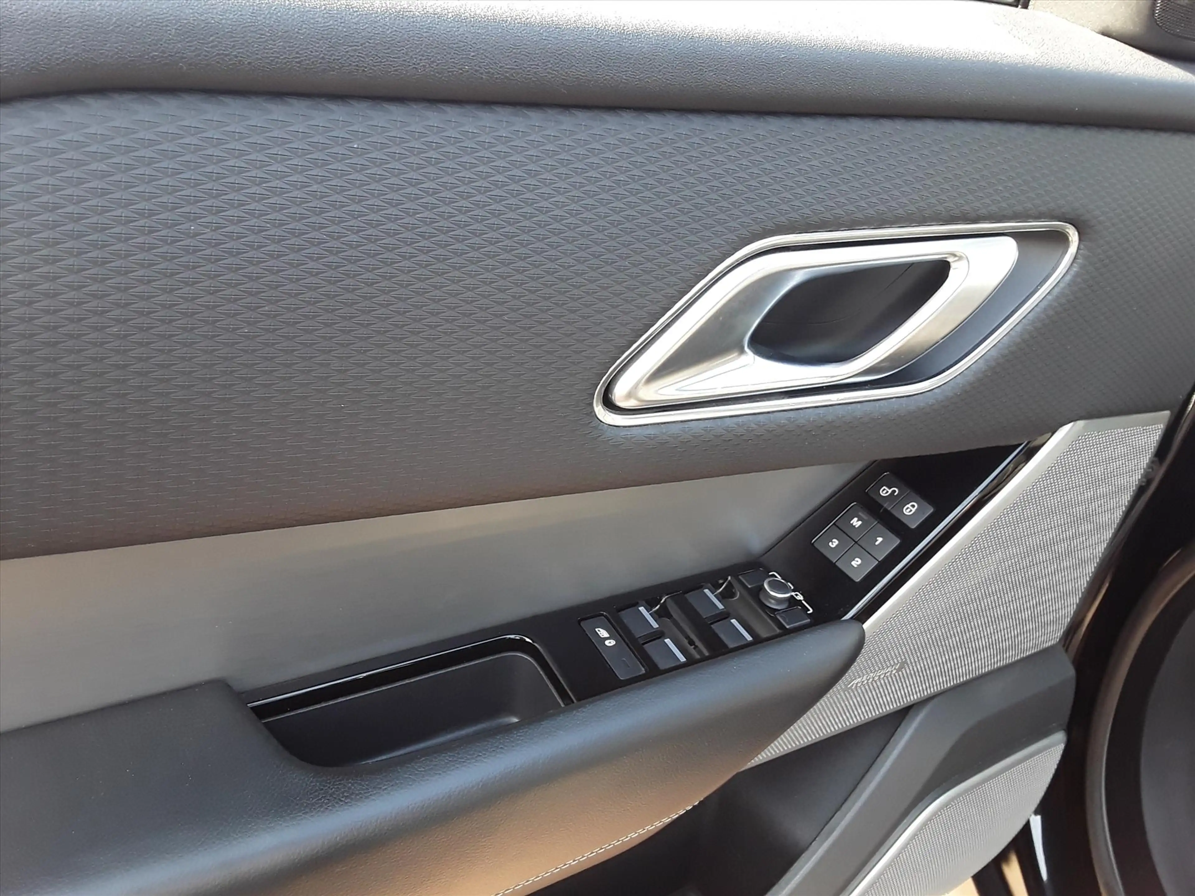 Land Rover Range Rover Velar 2.0 300pk AWD AUT R-Dynamic SE — photo 13