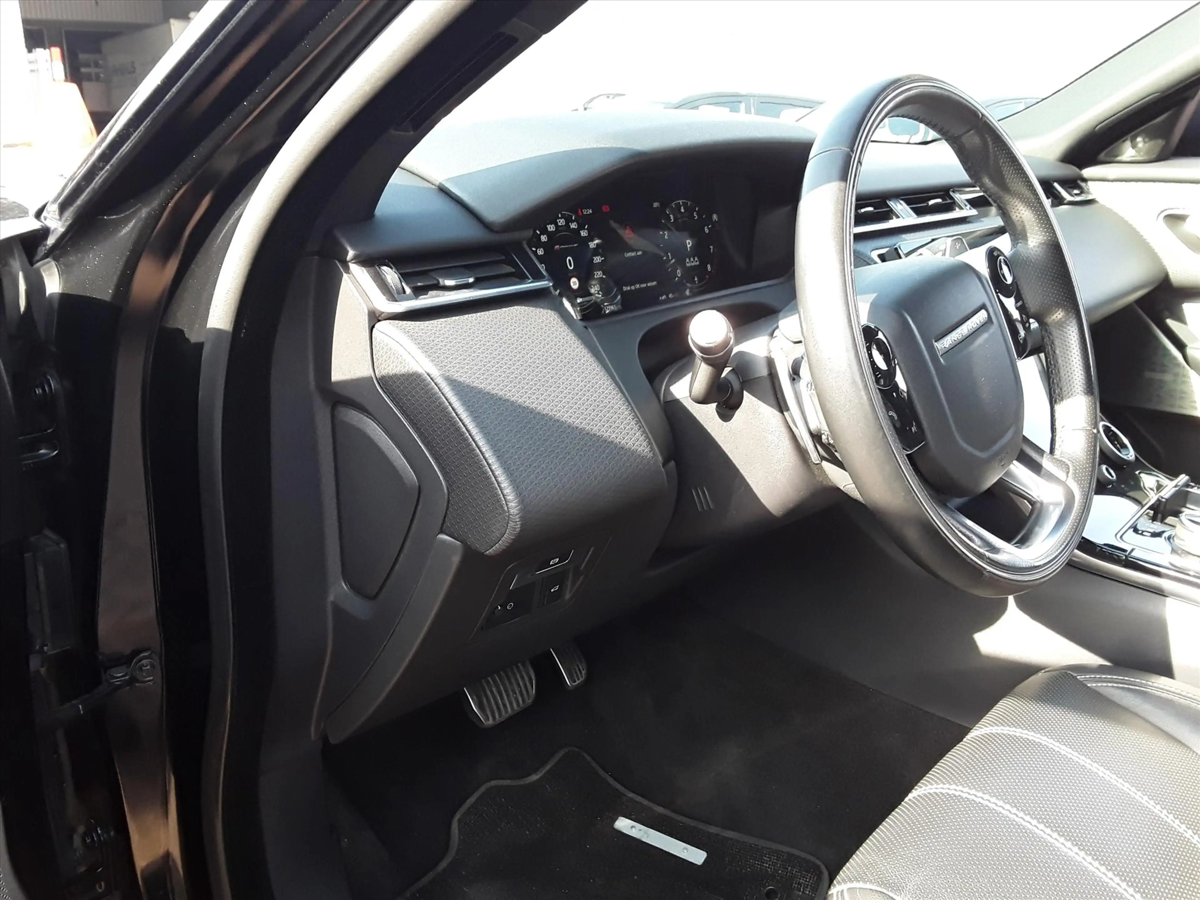 Land Rover Range Rover Velar 2.0 300pk AWD AUT R-Dynamic SE — photo 14