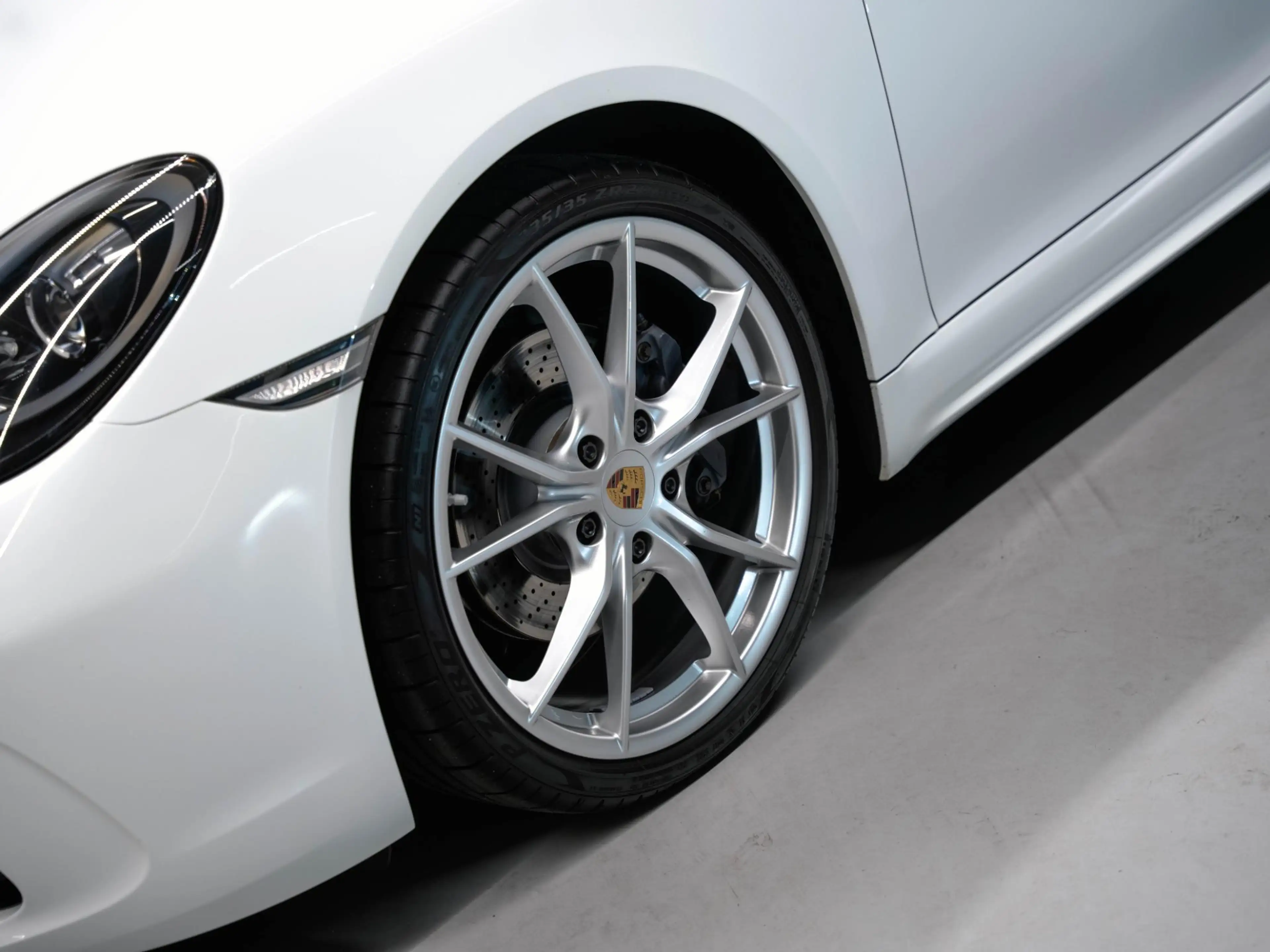 Porsche 718 Boxster 2.0 — photo 13