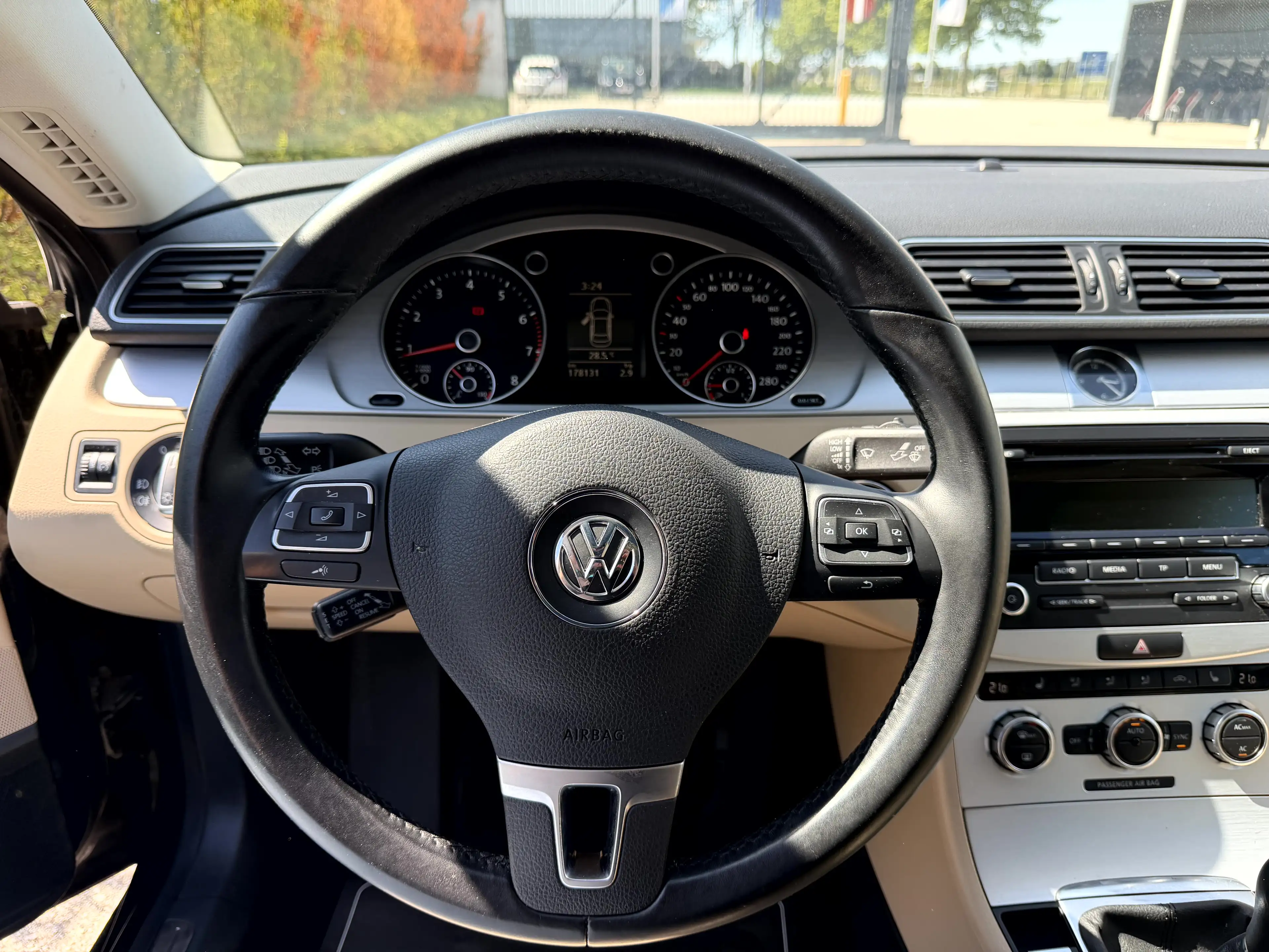 Volkswagen Passat CC 2,0 TSI Individual Leder|LED|adaptiv — photo 15