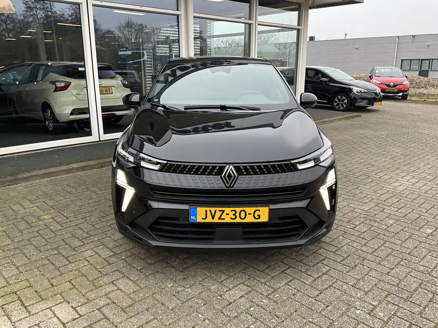 Renault Captur 1.3 mild hybrid 160 techno Schwarz - 2