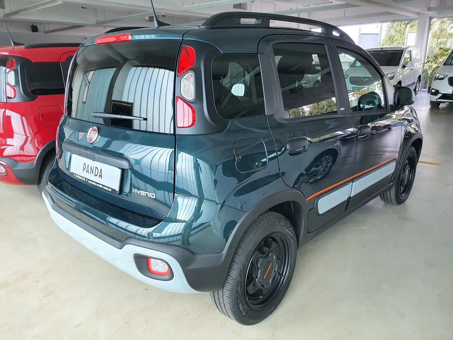 Fiat Panda 1.0 Hybrid 70 PS "Garmin" - CarPlay, PDC Vert - 2