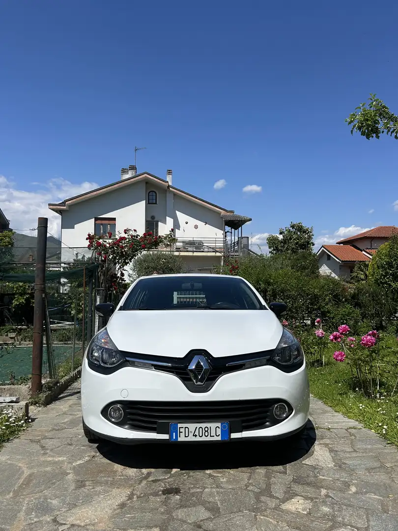 Renault Clio duel 2 serie 4 - 2