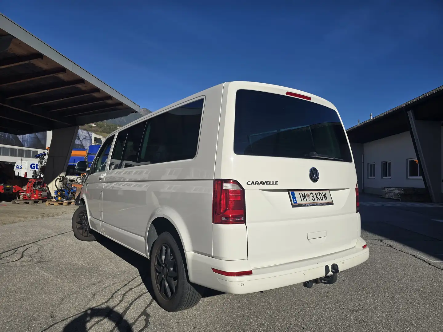 Volkswagen T6 Caravelle Caravelle LR Comfortline 2,0 BMT TDI DSG Weiß - 2