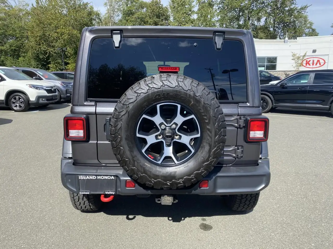 Jeep Wrangler снимка Jeep Wrangler