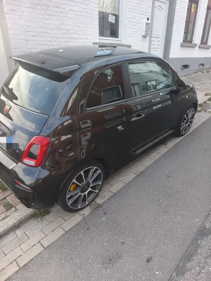 Abarth 695 2024