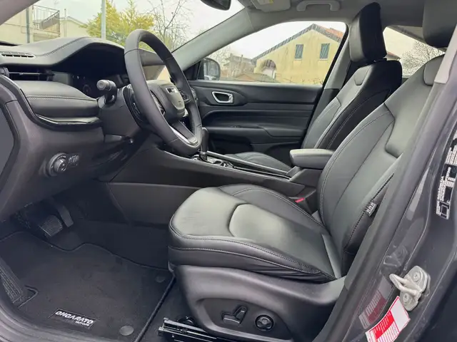 Jeep Compass view 13