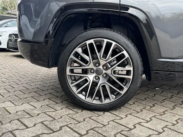 Jeep Compass view 9