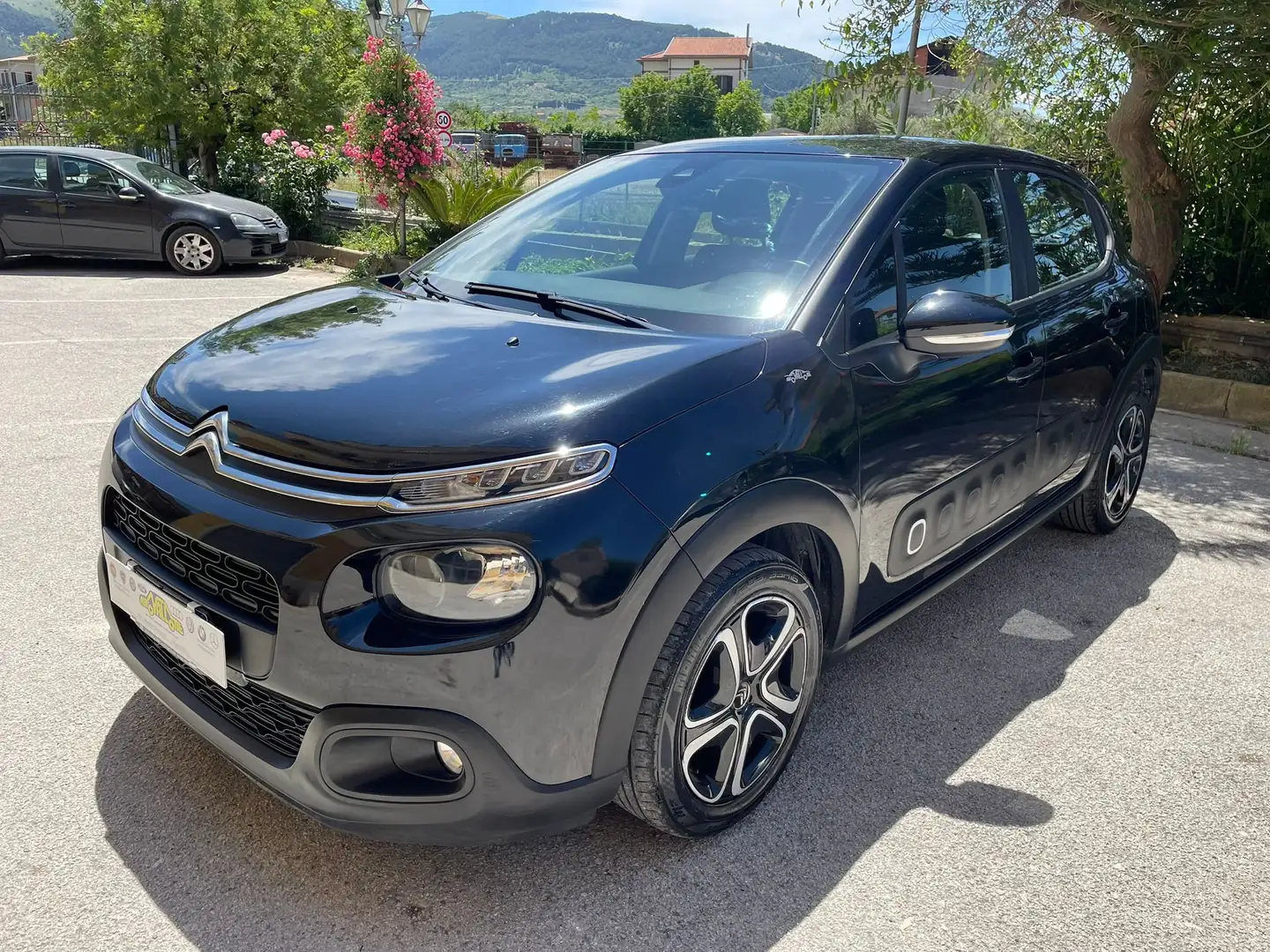 Citroen C3 PureTech 83 S&S Shine Noir - 1