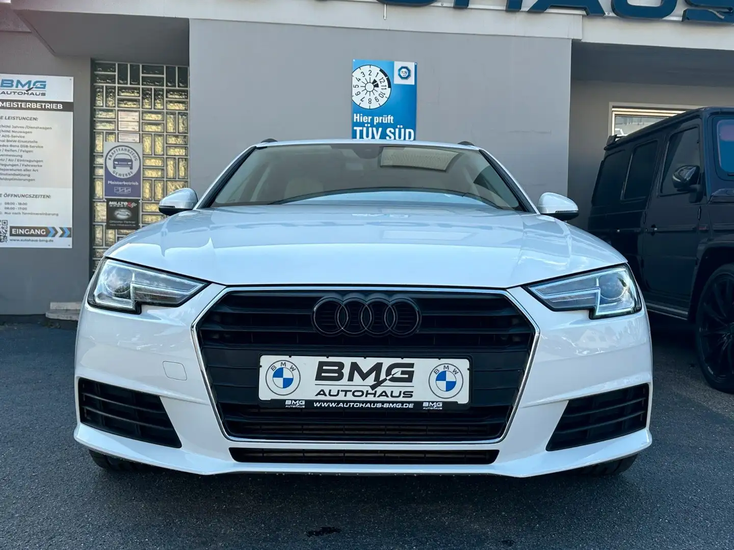 Audi A4 Avant 40TFSI basis ultra Aut. Navi LED 19" Blanc - 2