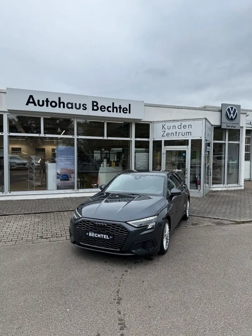 Audi A3 Sportback 35 TFSI, LED,  ACC, Rüfaka, uvm Grau - 1