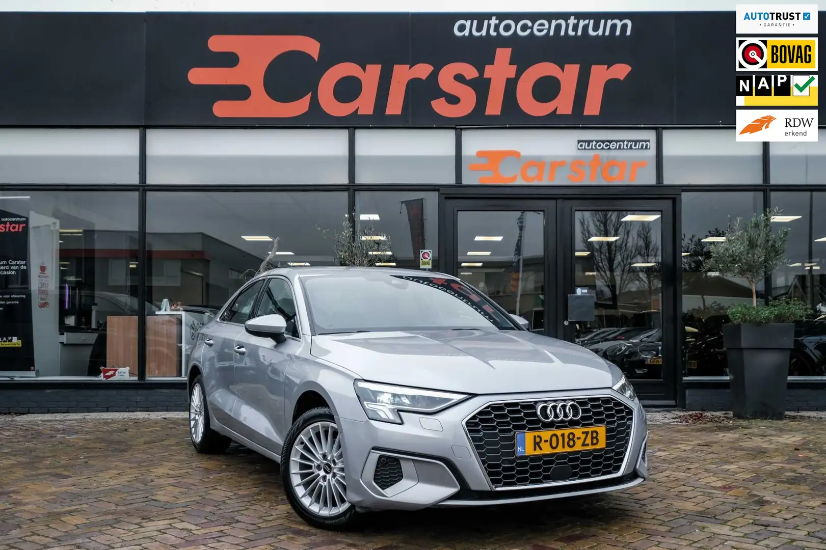 Audi A3 Limousine 30 TFSI Advanced edition|Navi|Cruise|Pdc Grijs - 1