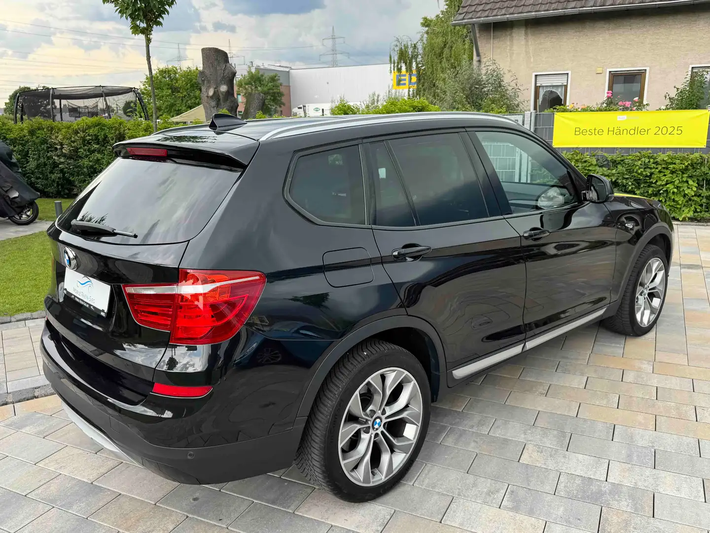 BMW X3 xDrive 30 d xLine *LED*AHK*Panorama*Navi*Head-Up* Negro - 2