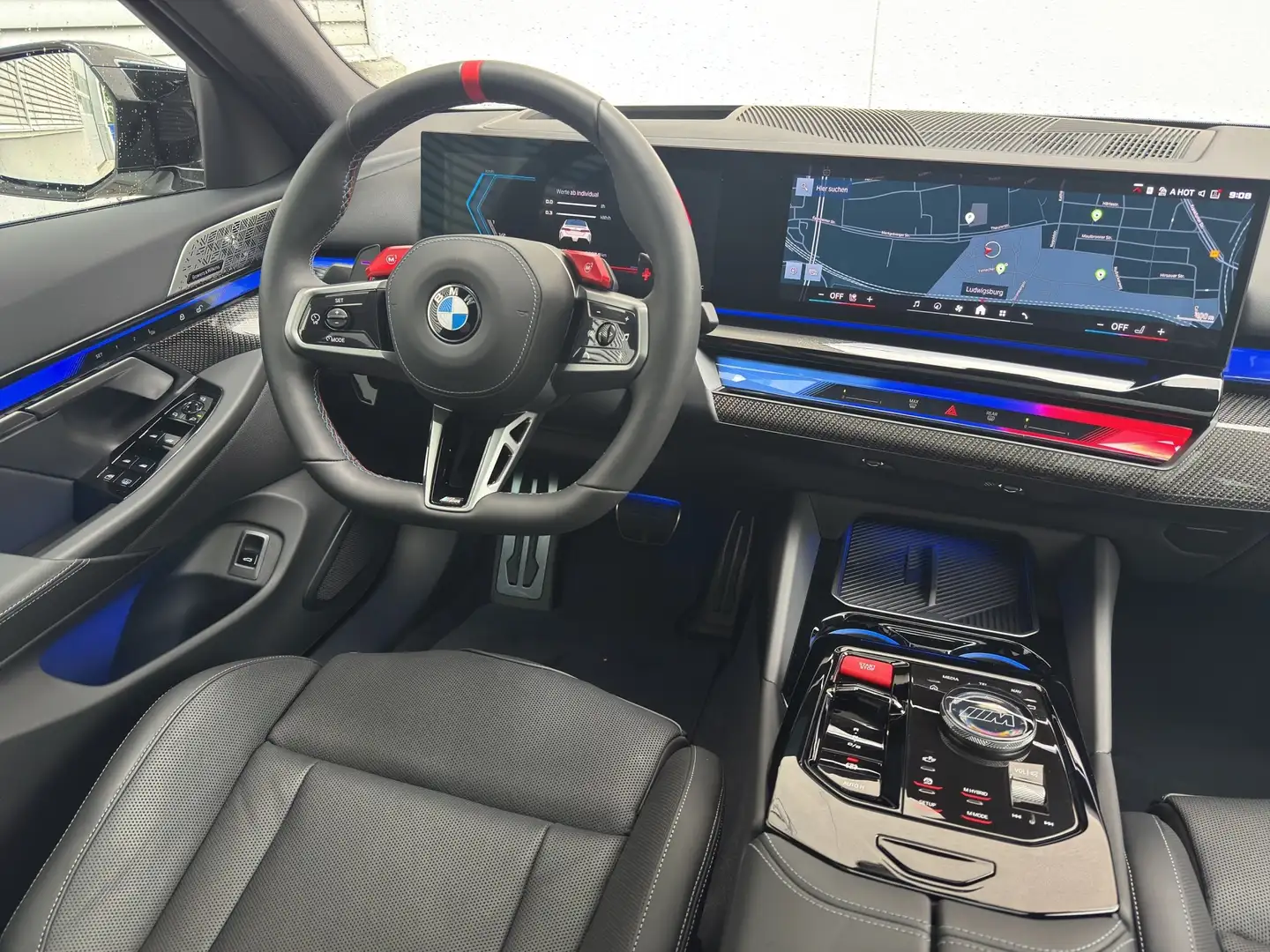 BMW M5 Limousine M-Performance Umbau Weiß - 2
