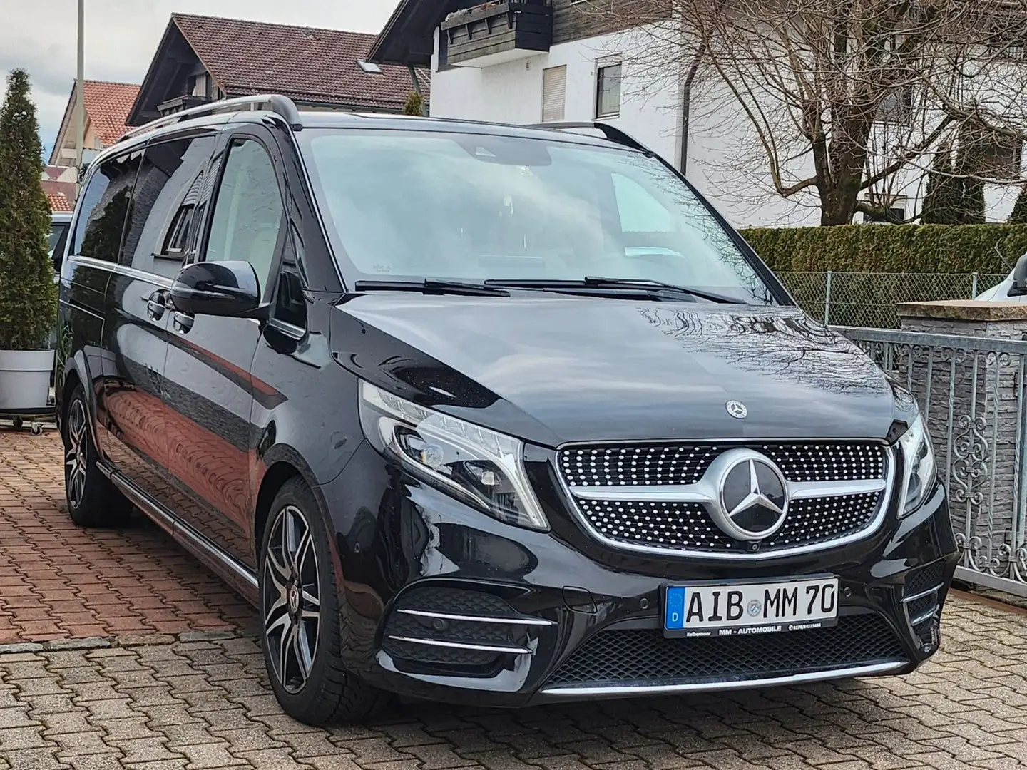 Mercedes-Benz V 300 AMG PAKET Noir - 2