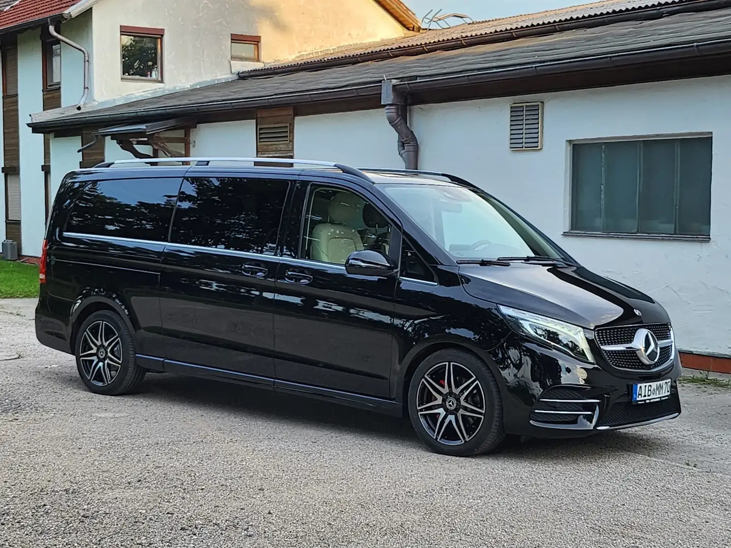 Mercedes-Benz V 300 AMG PAKET Noir - 1