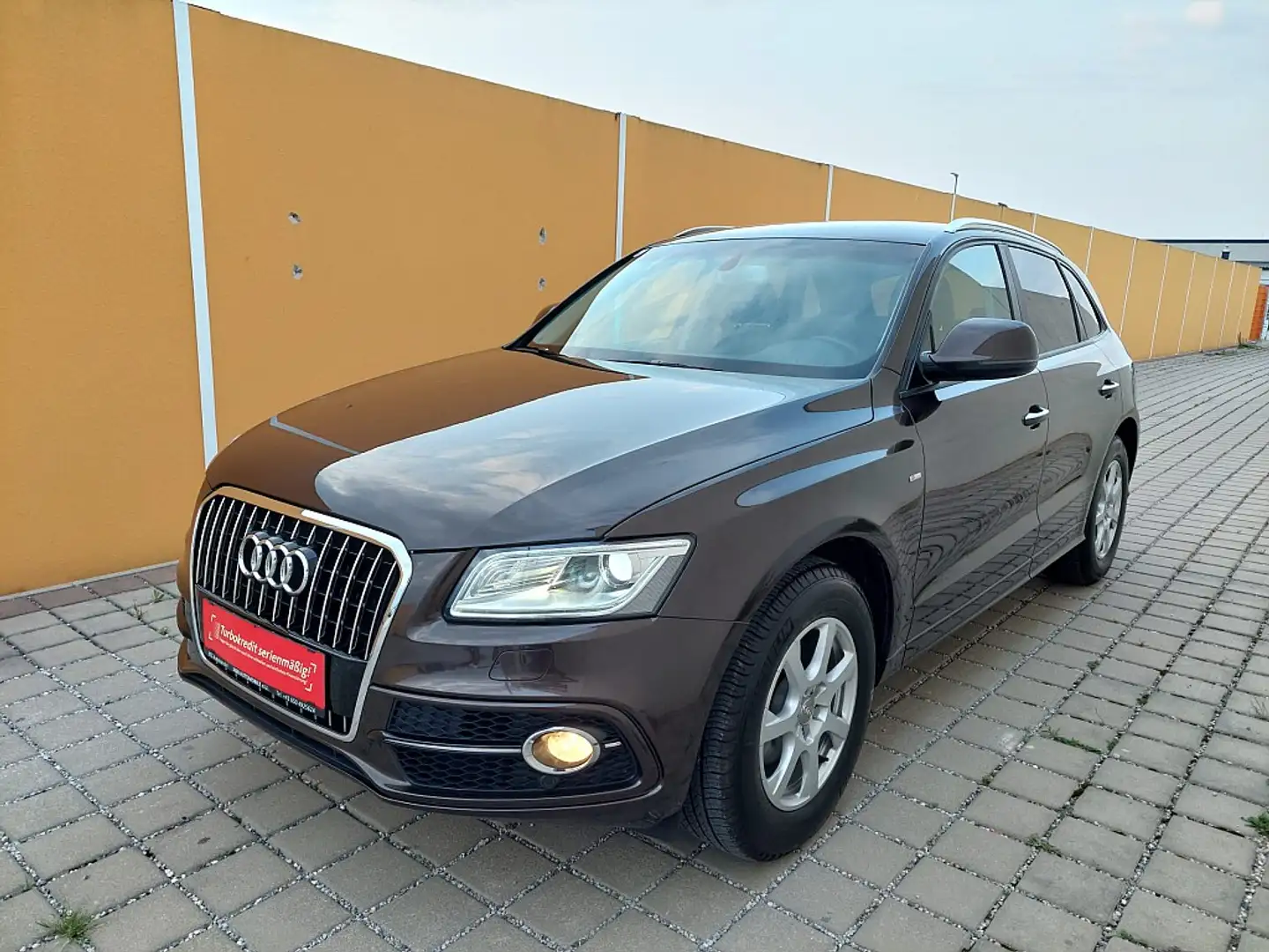 Audi Q5 2,0 TDI Daylight Erster Besitz Brun - 1