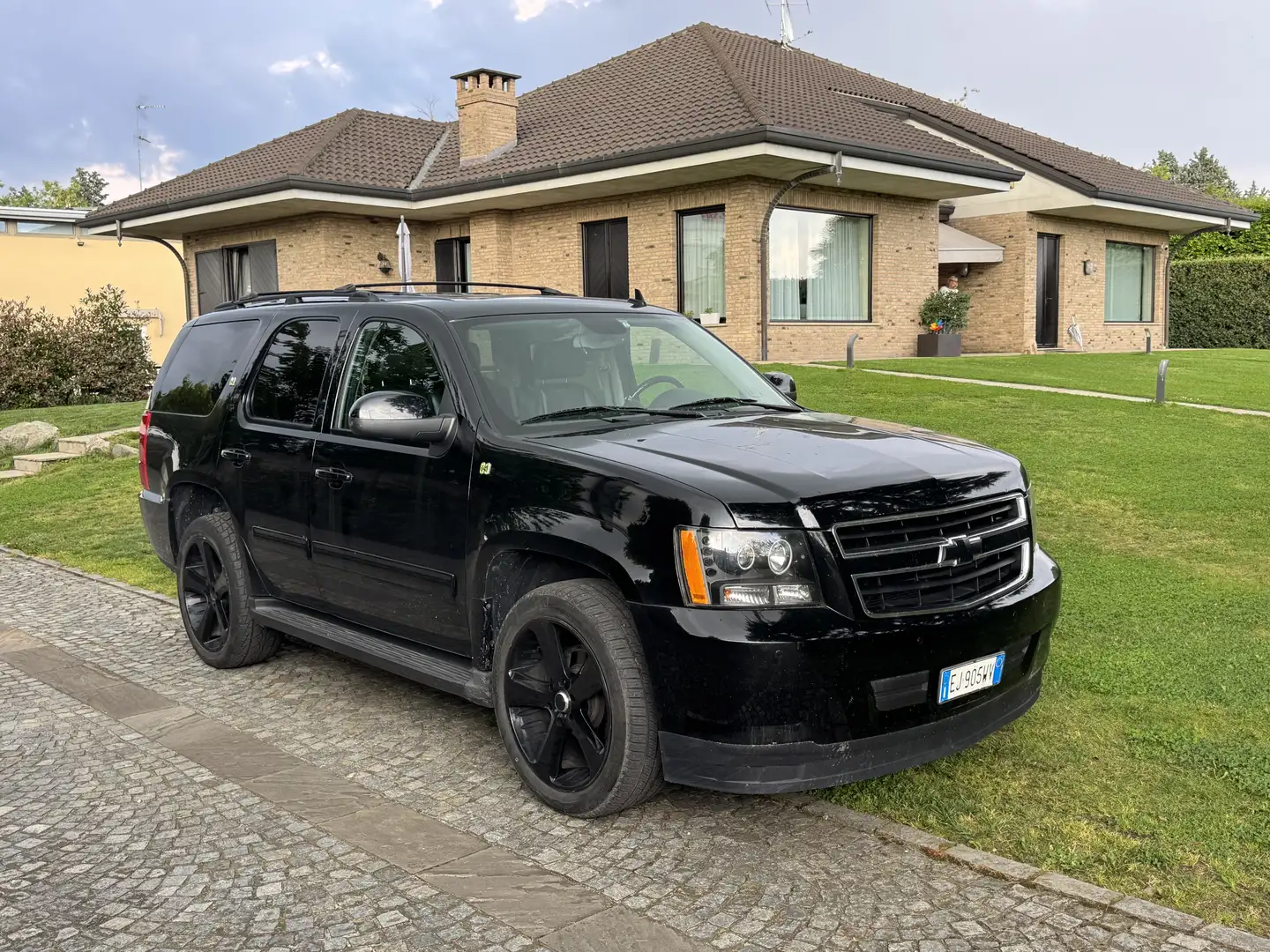 Chevrolet Tahoe Hybrid - 1