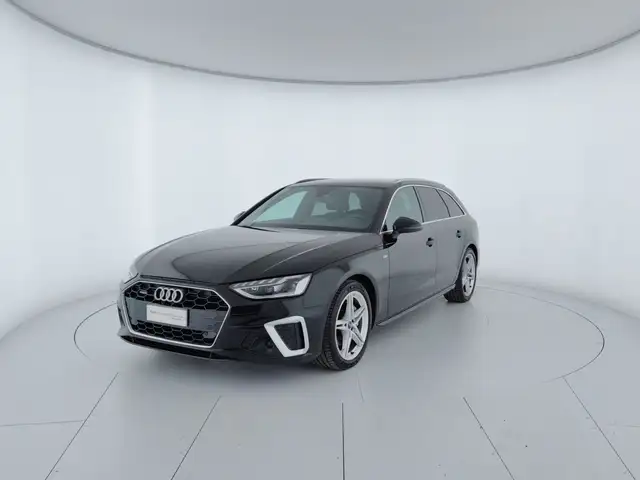 Audi A4 main image
