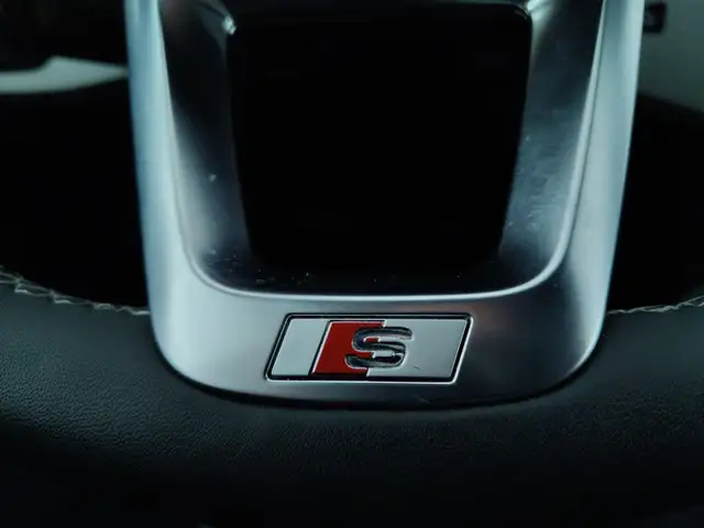 Audi A4 view 15