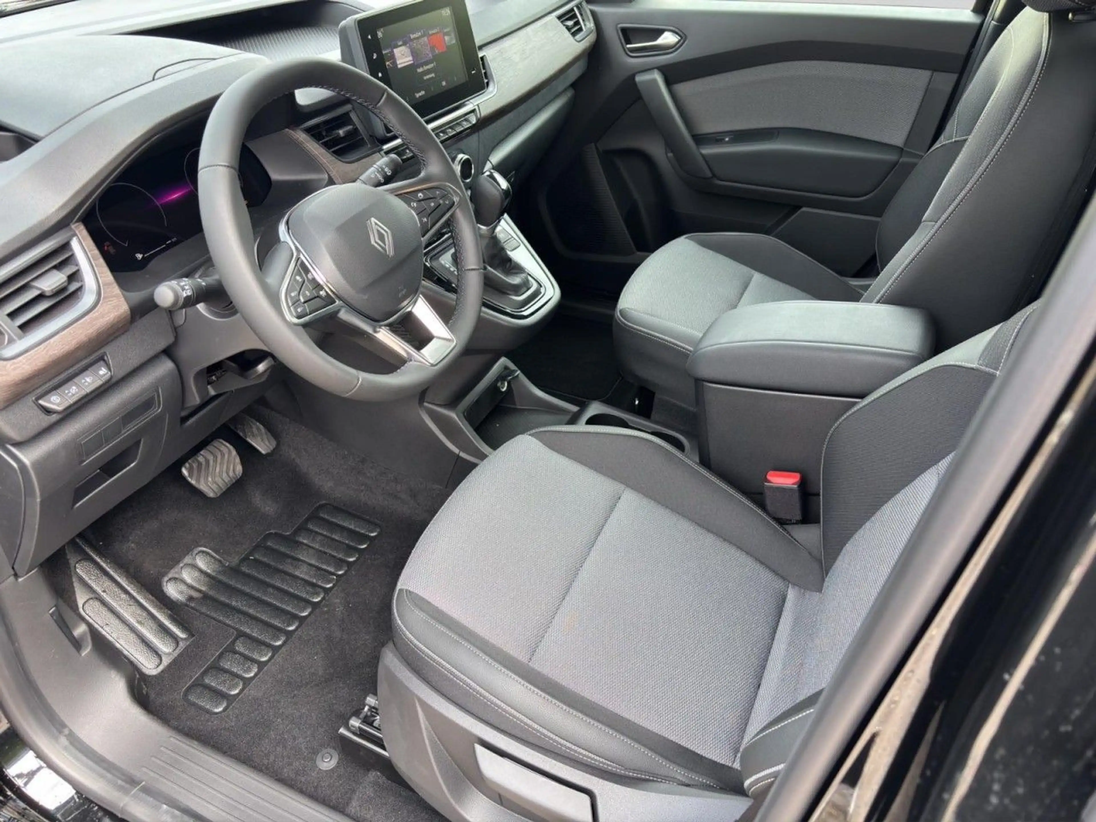 Renault Kangoo III Techno TCe 130 EDC — photo 12
