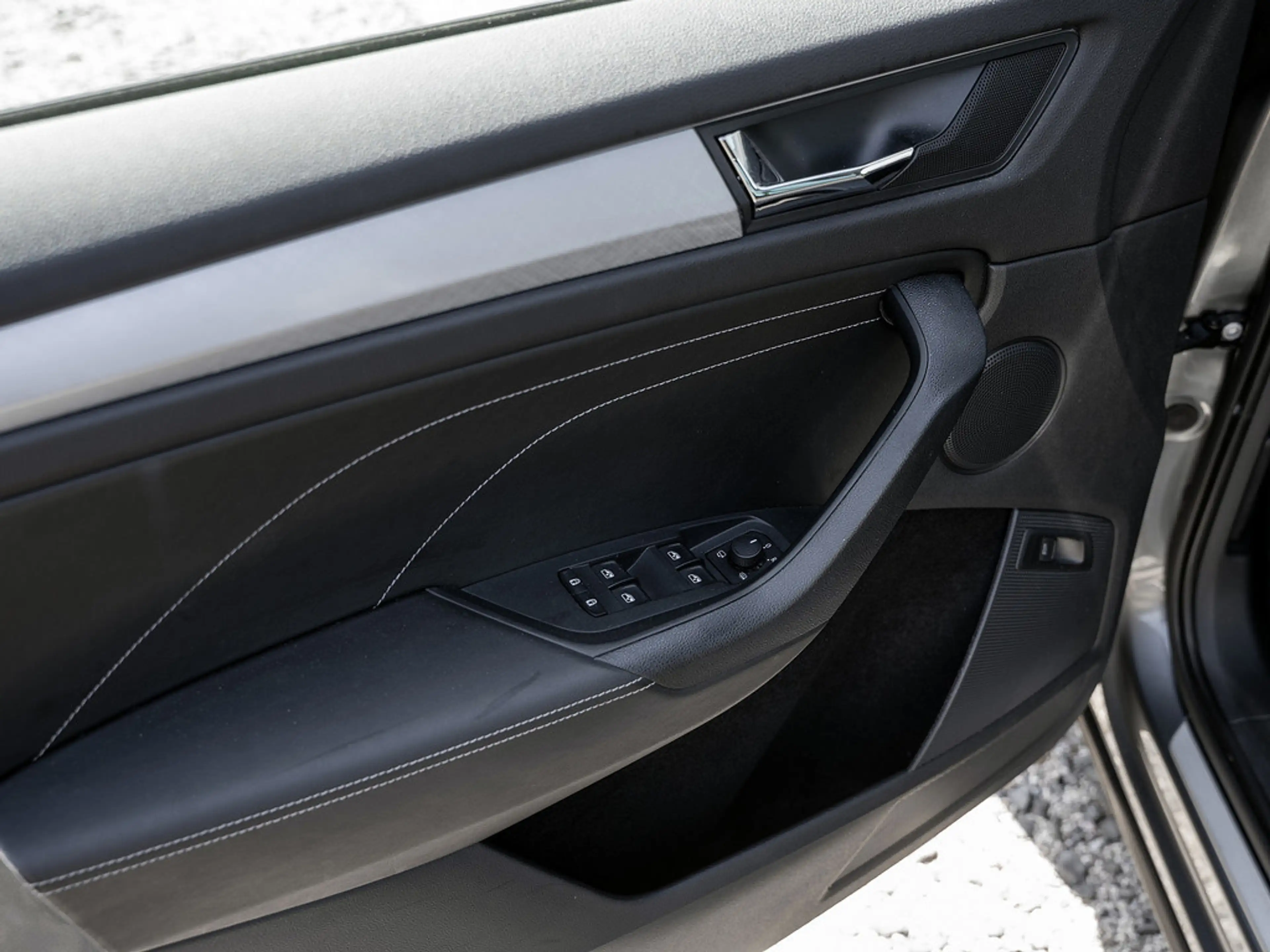 Skoda Kodiaq 2.0 TDI Tour AHK PANO KAM LED ACC SHZ — photo 13