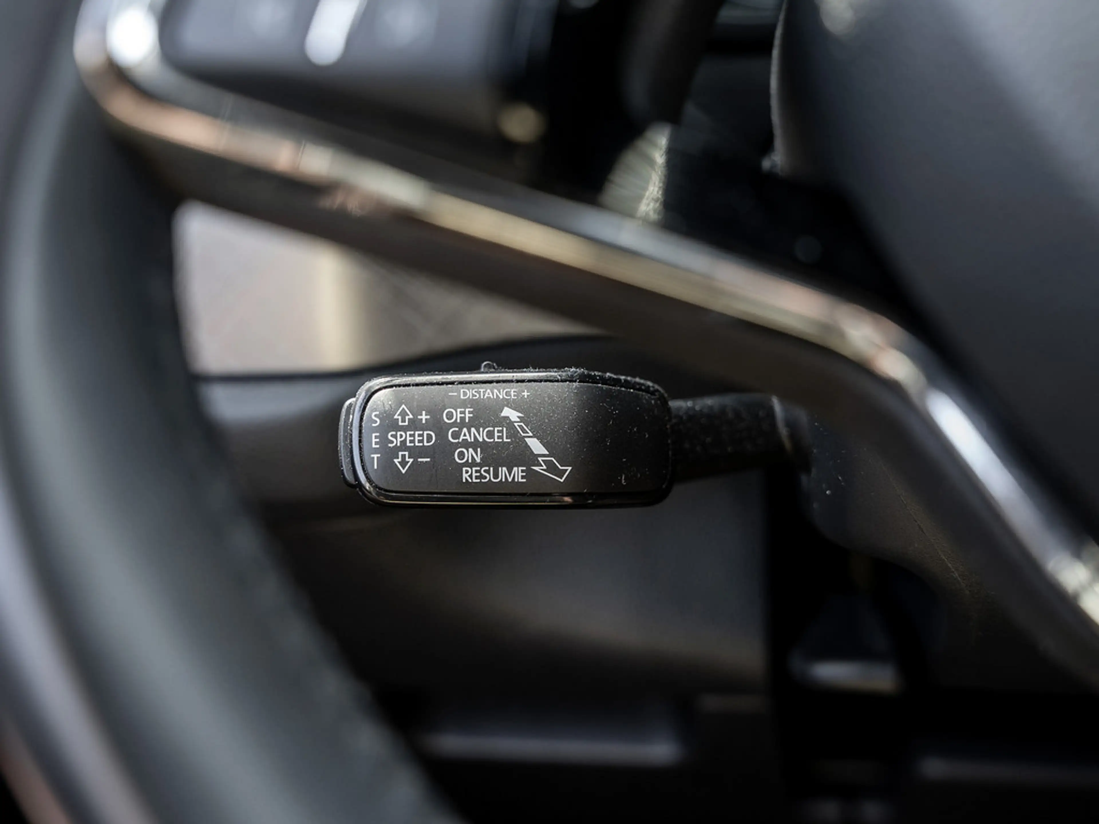 Skoda Kodiaq 2.0 TDI Tour AHK PANO KAM LED ACC SHZ — photo 12