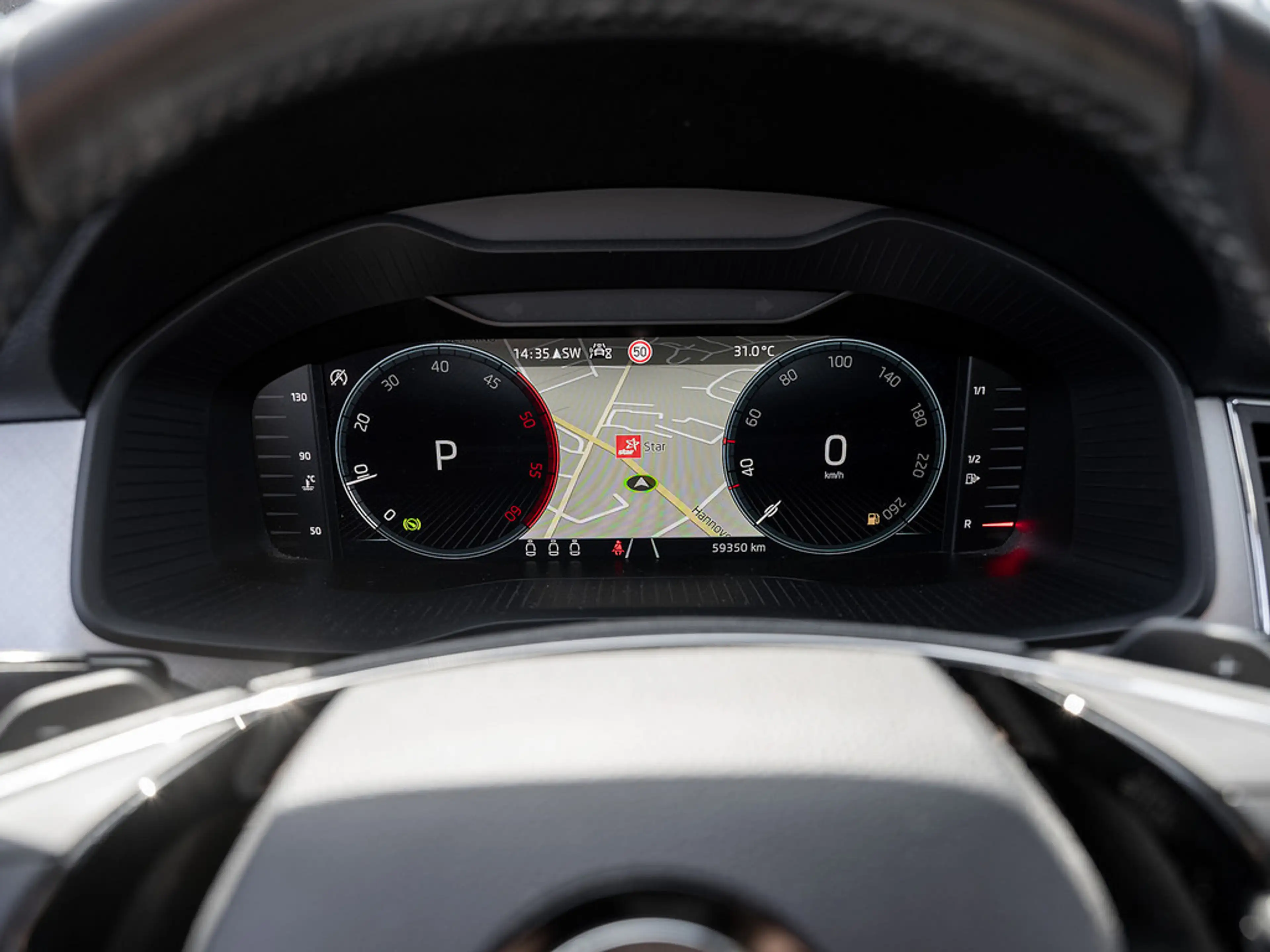 Skoda Kodiaq 2.0 TDI Tour AHK PANO KAM LED ACC SHZ — photo 11