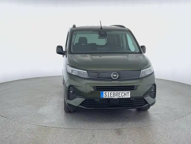 Opel Combo Life view 2
