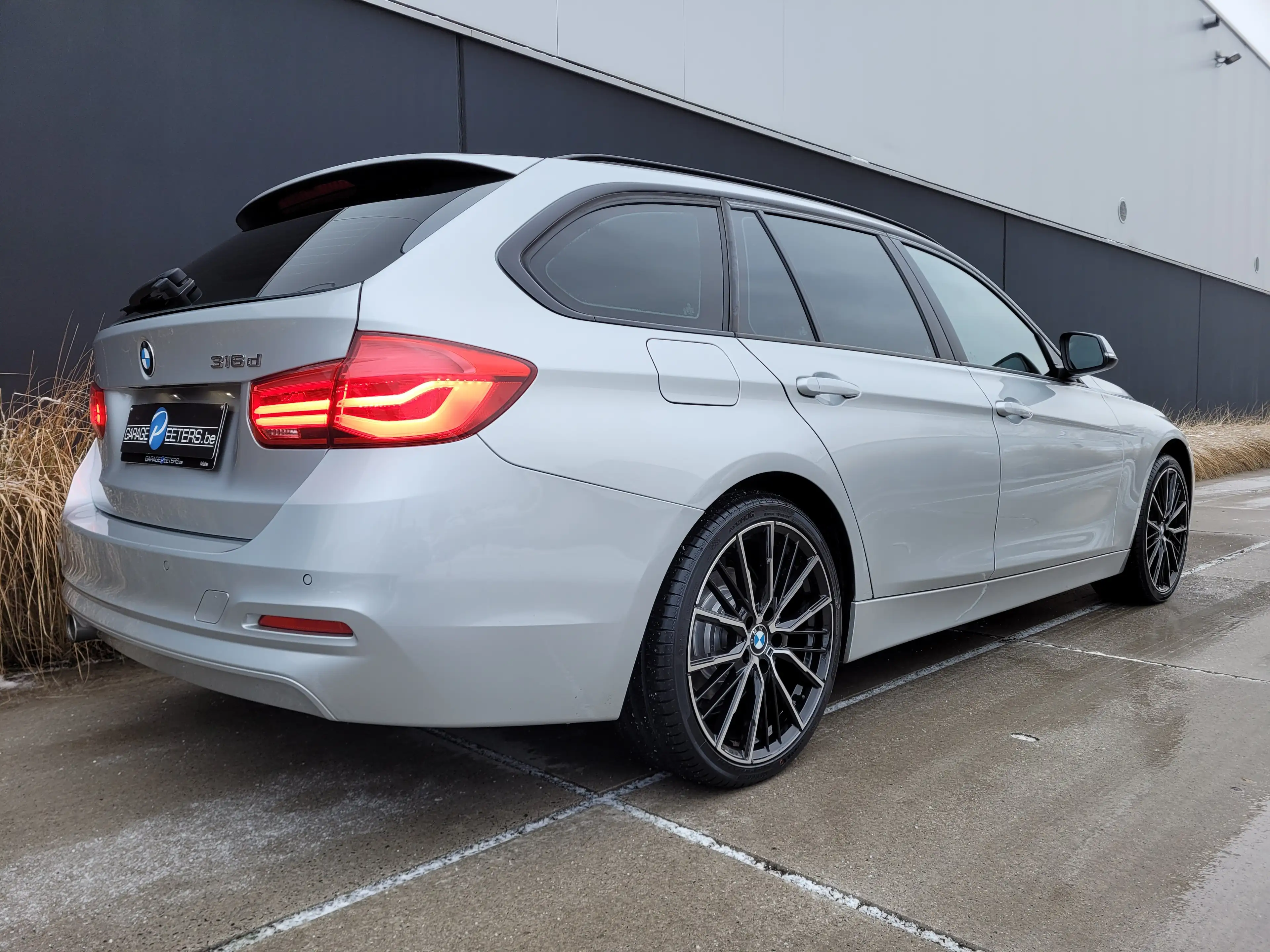 BMW 316 d*NAVI*SPORTSTUUR*PDC*BLUETOOTH*SLECHTS 89.996km!* — photo 3
