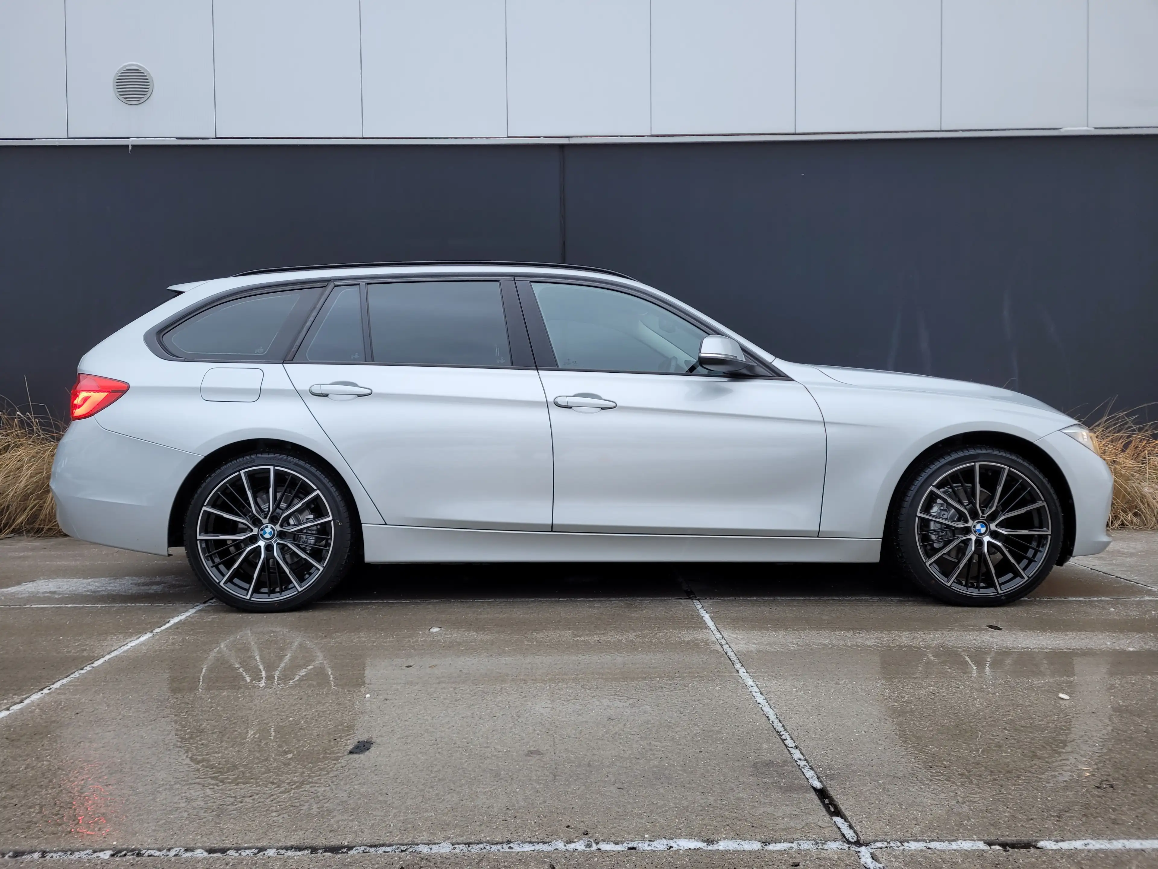 BMW 316 d*NAVI*SPORTSTUUR*PDC*BLUETOOTH*SLECHTS 89.996km!* — photo 2