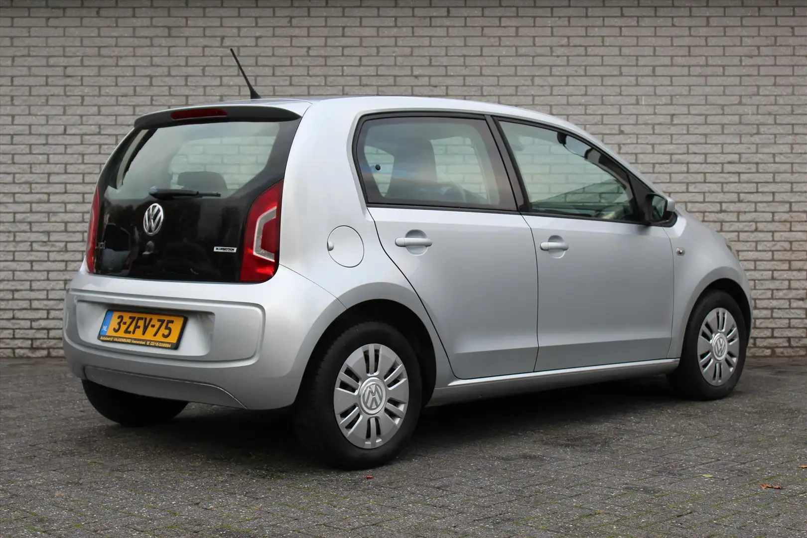 Volkswagen up! 1.0 Move up! BlueMotion | 5deurs | NAVI | Airco | Grau - 2