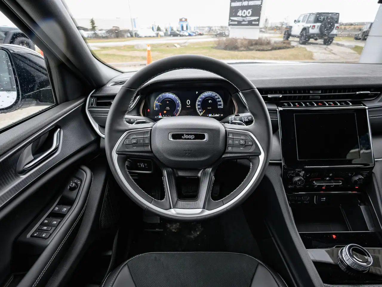 Jeep Grand Cherokee снимка Jeep Grand Cherokee