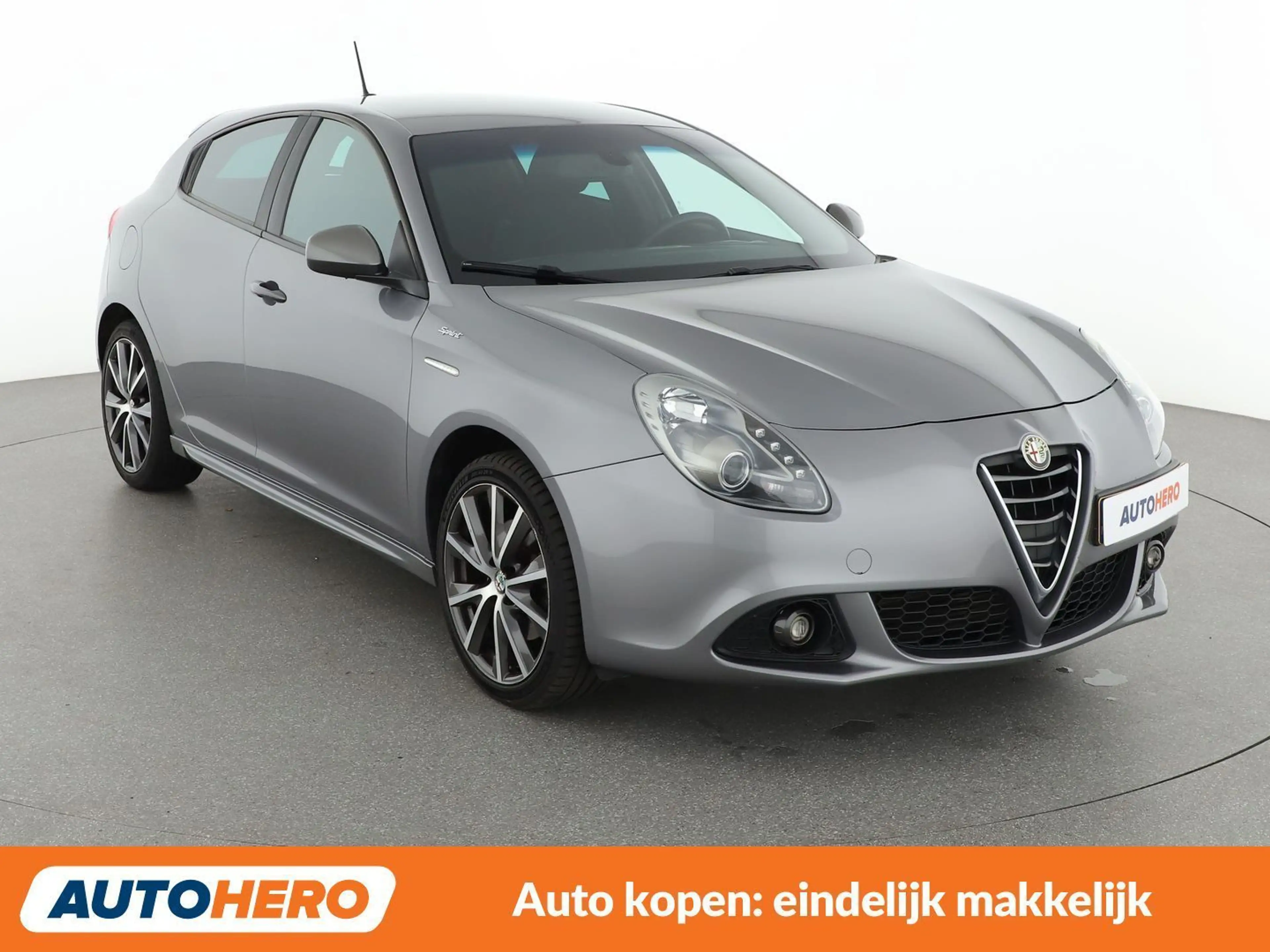 Alfa Romeo Giulietta 1.4 Turbo Sprint — photo 8