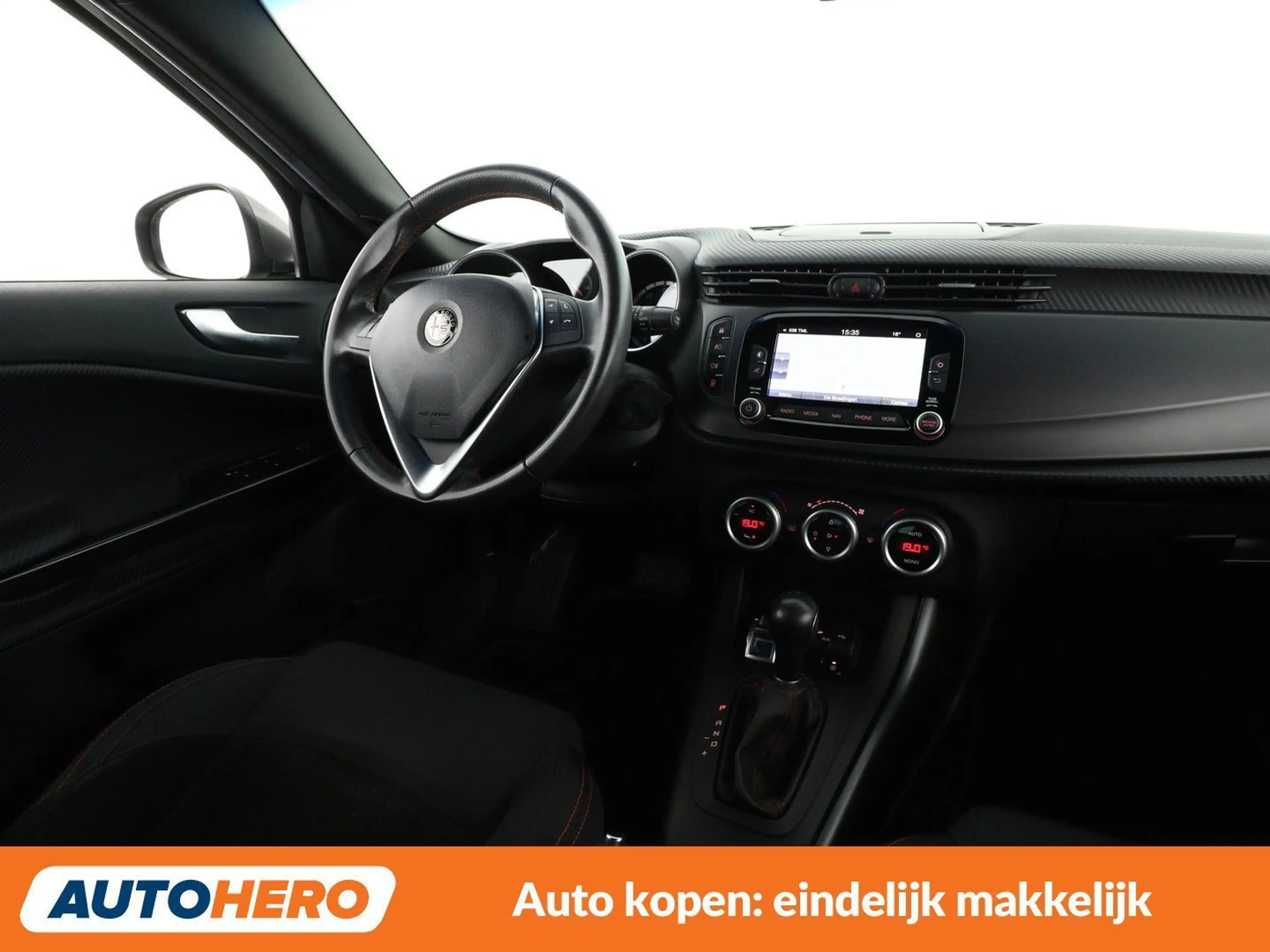 Alfa Romeo Giulietta 1.4 Turbo Sprint — photo 13